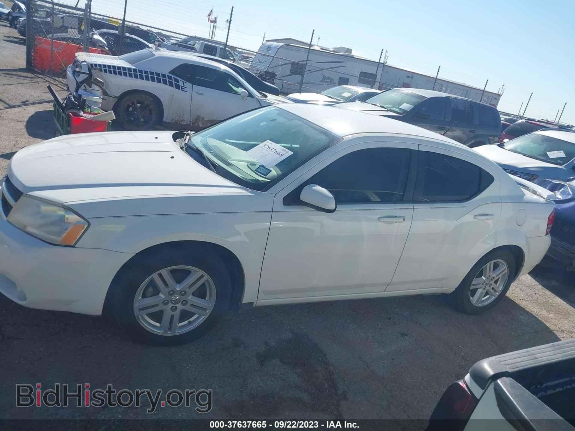 2010 DODGE AVENGER - VIN: 1B3CC5FB2AN215041 - Photo 14