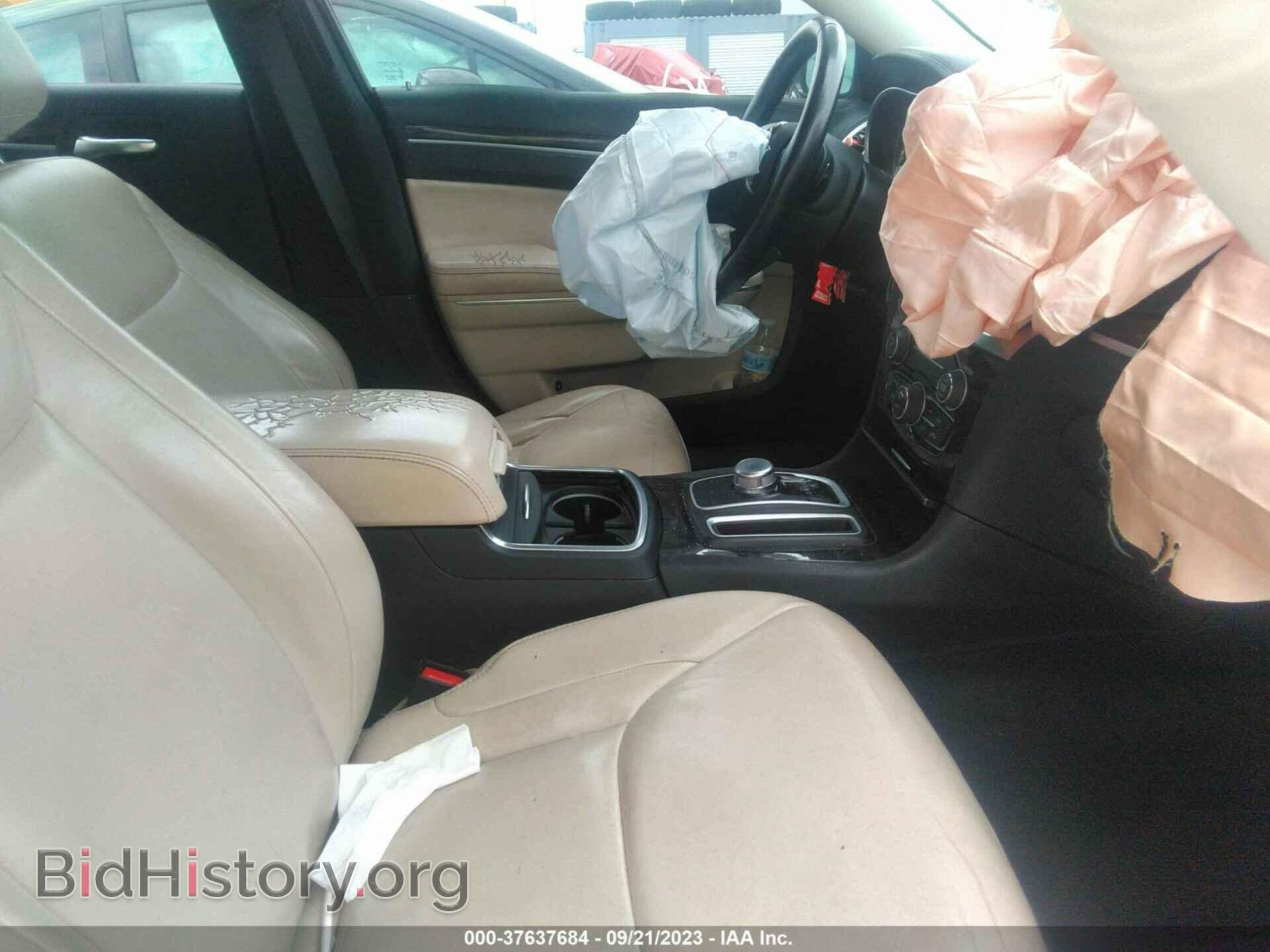 2015 CHRYSLER 300 - VIN: 2C3CCARGXFH736513 - Фото 5