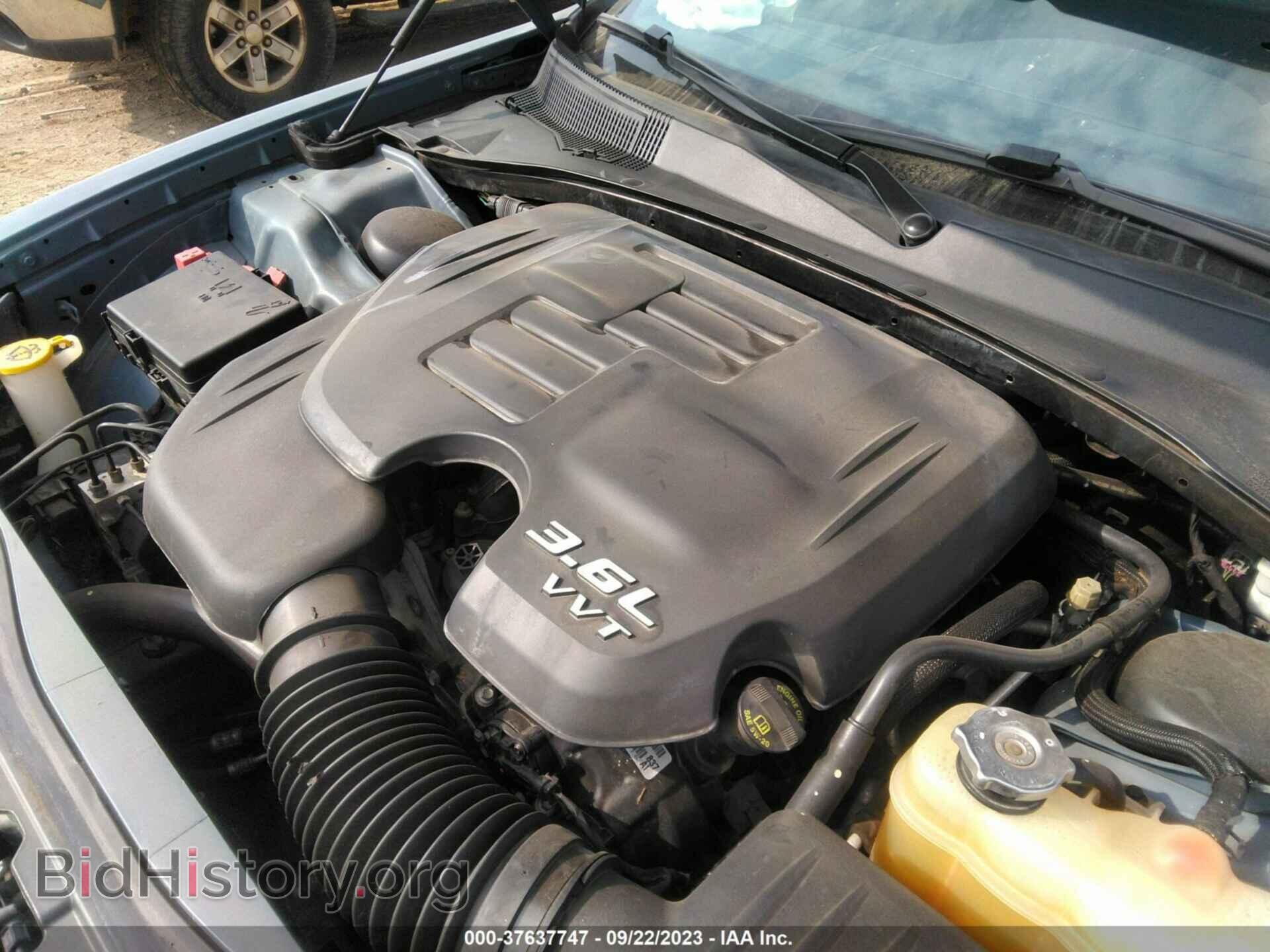 2014 CHRYSLER 300 - VIN: 2C3CCABG7EH343464 - Фото 10