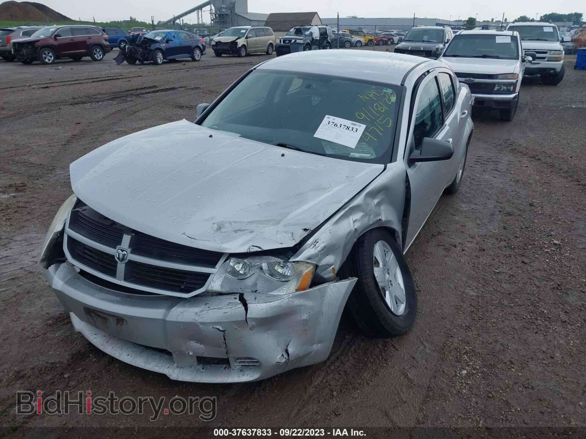 2010 DODGE AVENGER - VIN: 1B3CC4FBXAN214715 - Photo 2