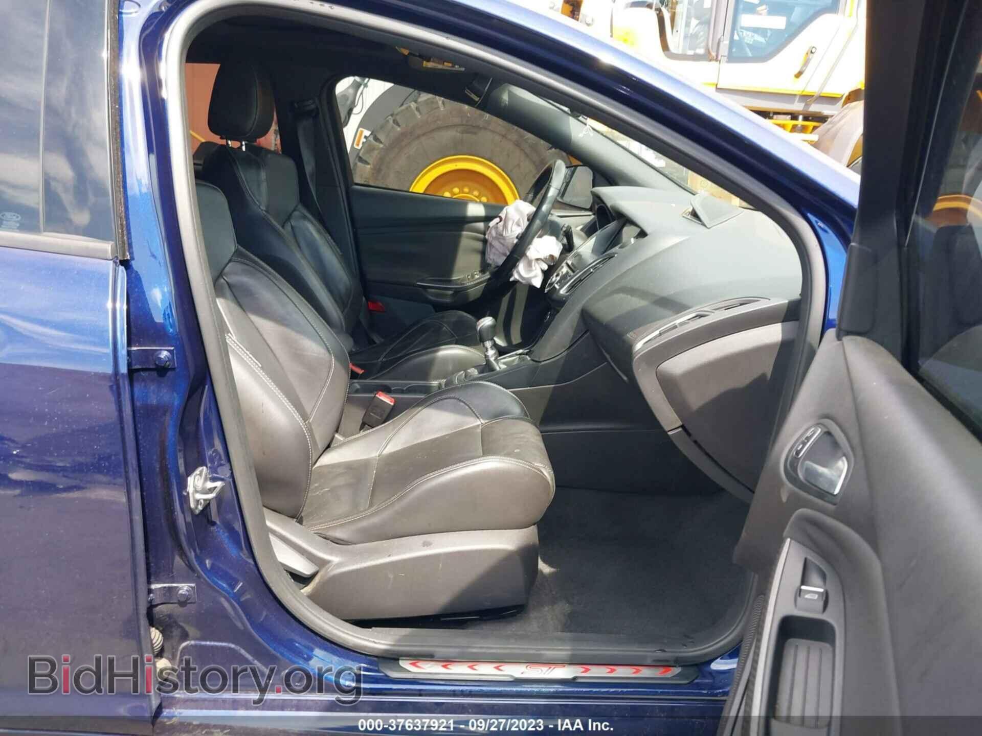2016 FORD FOCUS - VIN: 1FADP3L93GL216092 - Фото 5