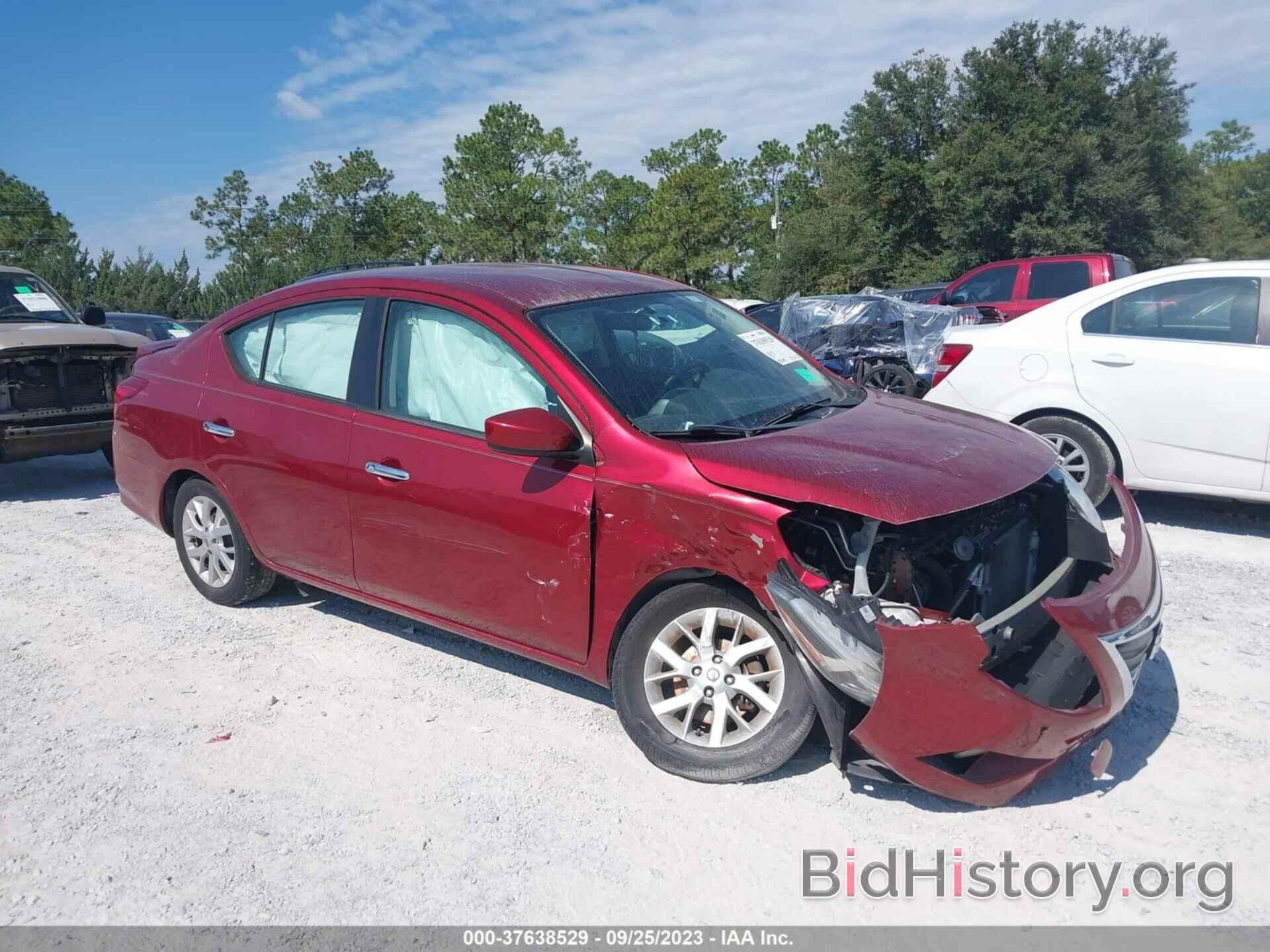 Photo 3N1CN7AP6JL850807 - NISSAN VERSA SEDAN 2018