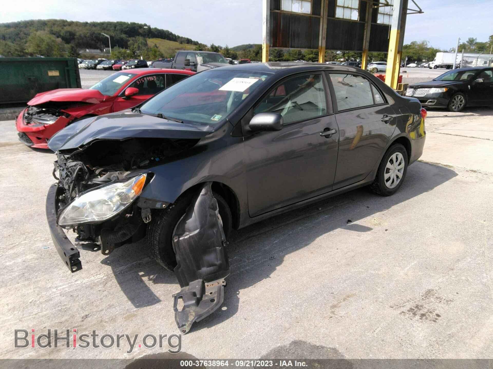 2011 TOYOTA COROLLA - VIN: 2T1BU4EE5BC728527 - Фото 2