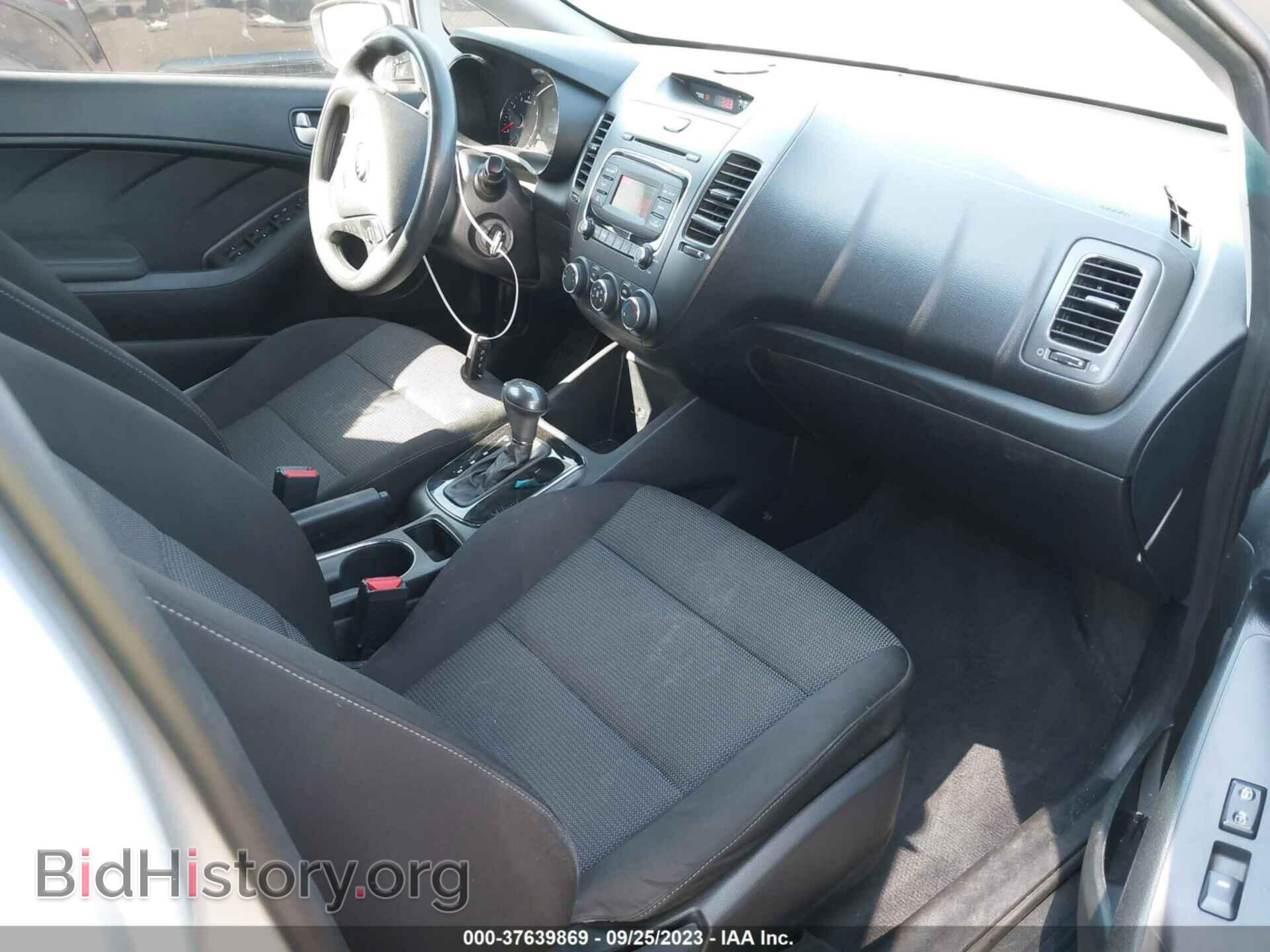 2017 KIA FORTE - VIN: 3KPFK4A73HE157001 - Фото 5