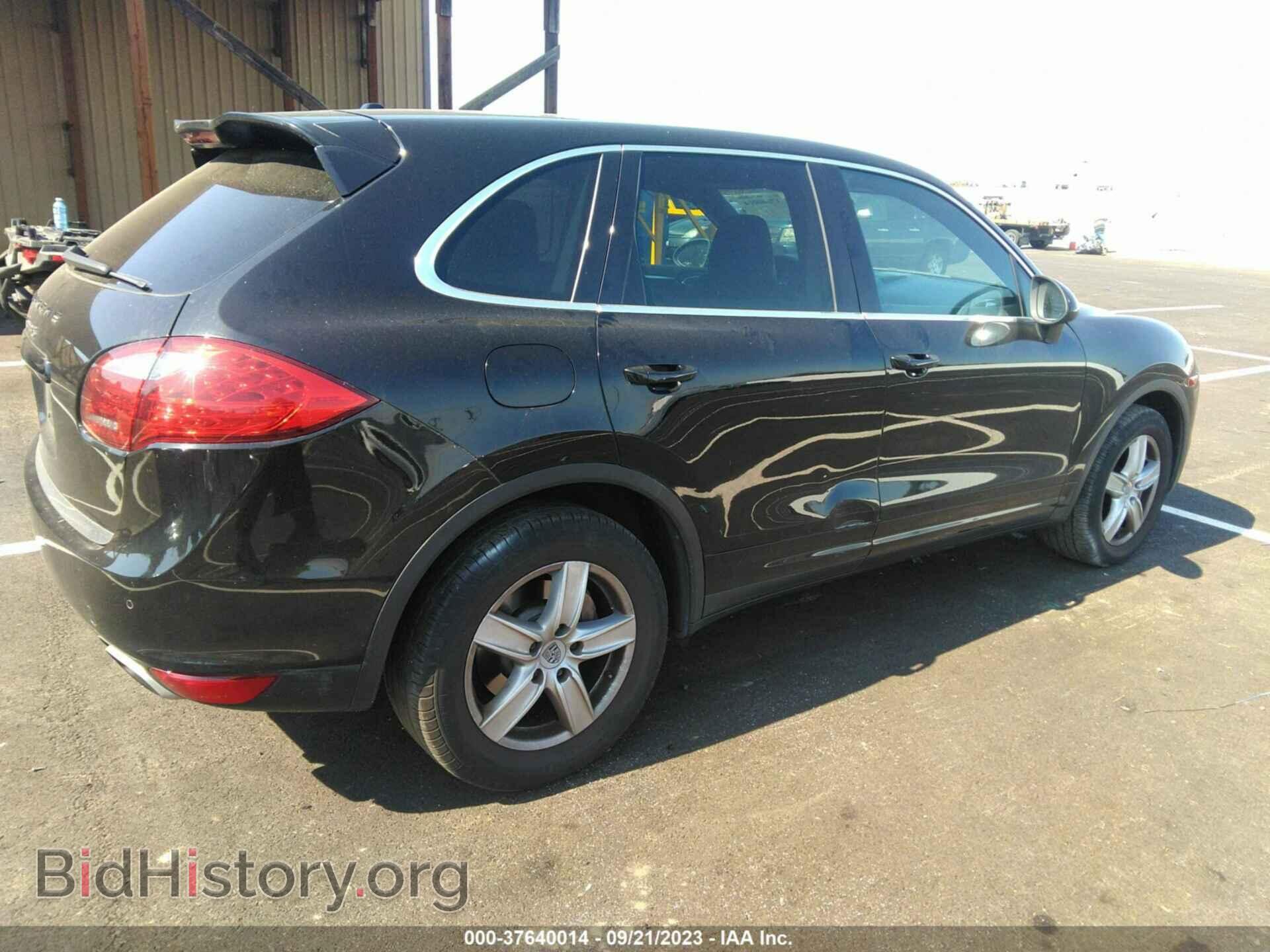 2011 PORSCHE CAYENNE - VIN: WP1AB2A24BLA43878 - Фото 4