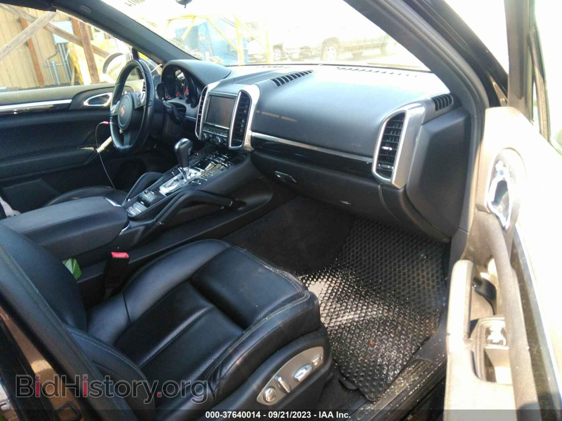 2011 PORSCHE CAYENNE - VIN: WP1AB2A24BLA43878 - Фото 5