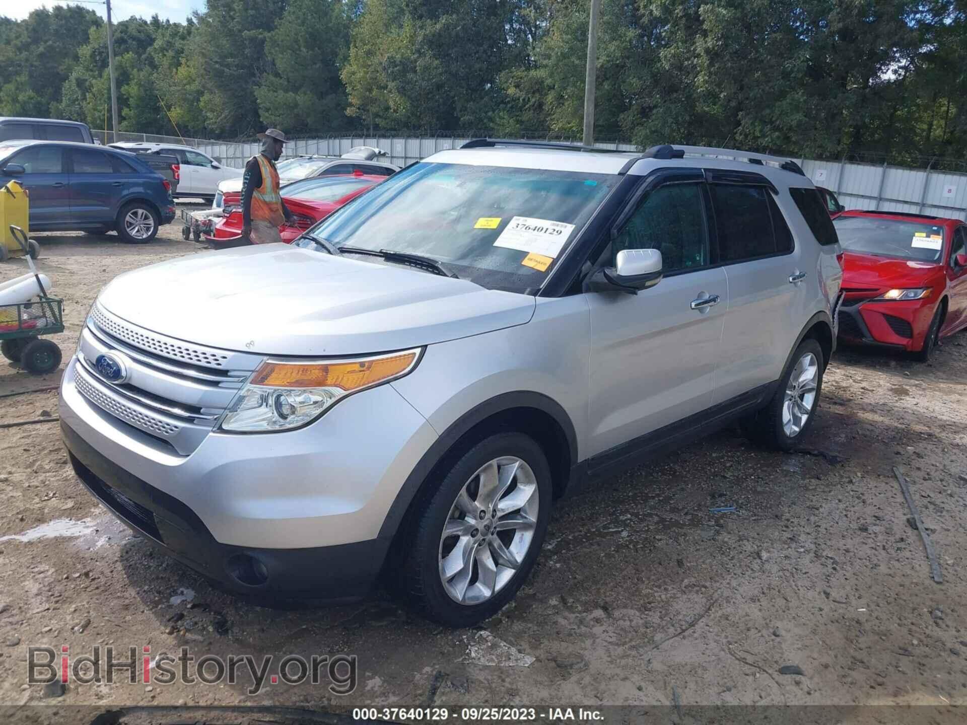 2011 FORD EXPLORER - VIN: 1FMHK8F87BGA77446 - Photo 2