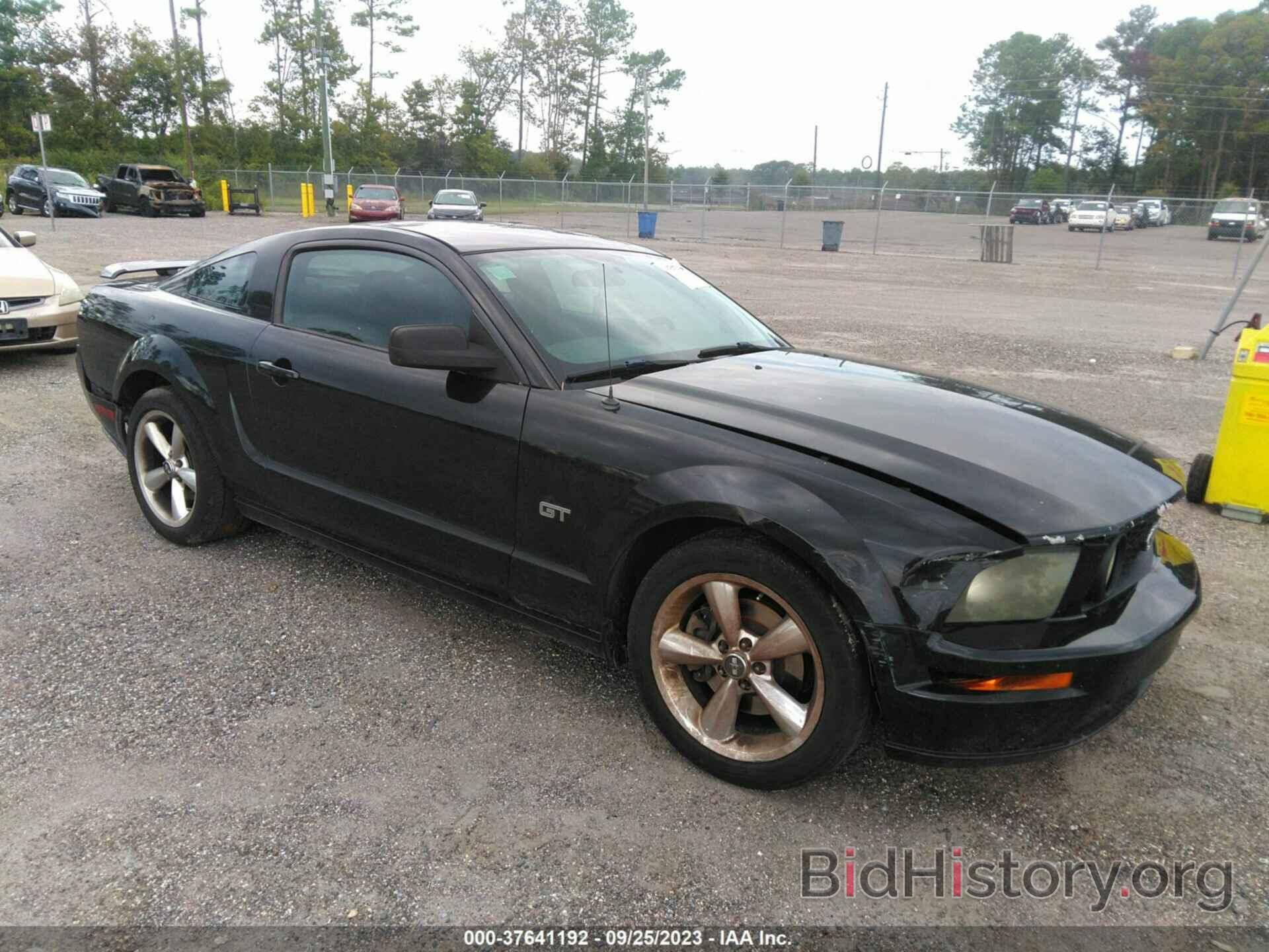 Photo 1ZVFT82H475249608 - FORD MUSTANG 2007