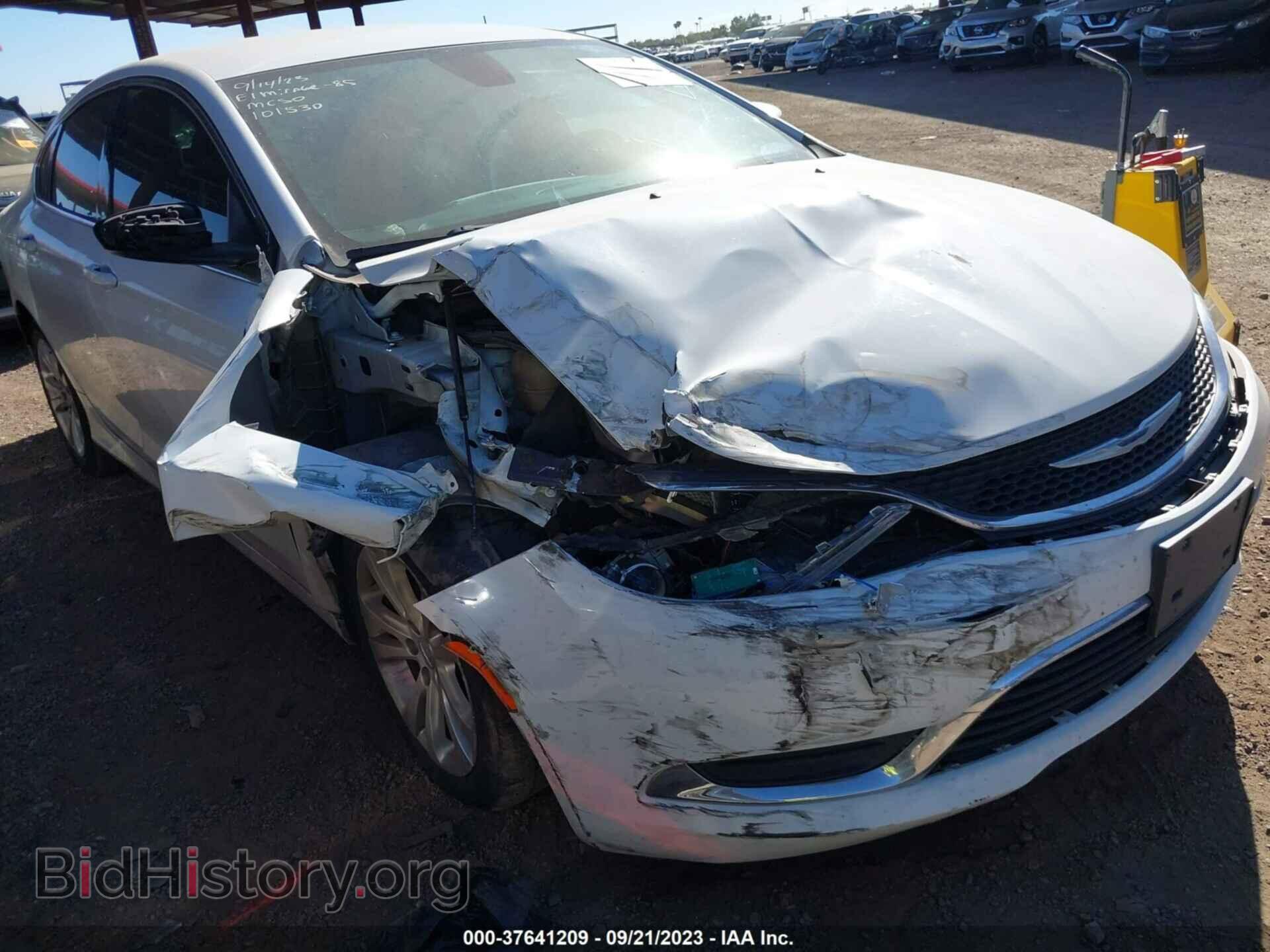 2016 CHRYSLER 200 - VIN: 1C3CCCAB6GN106377 - Фото 6