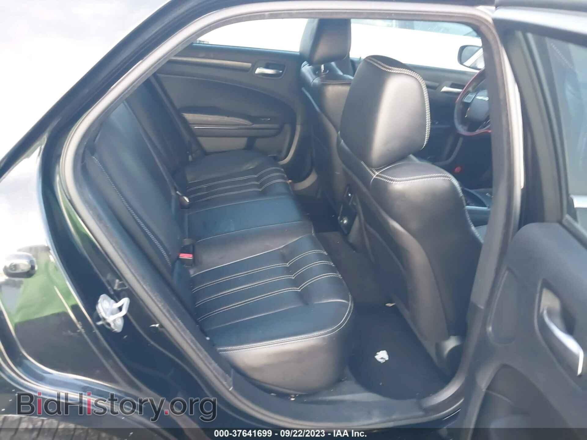 2014 CHRYSLER 300 - VIN: 2C3CCAGG2EH166802 - Фото 8