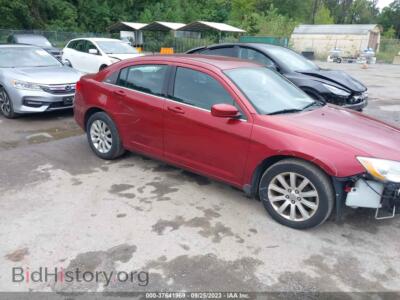 2013 Chrysler 200 Touring, красный — VIN 1C3CCBBBXDN679027, IAAI