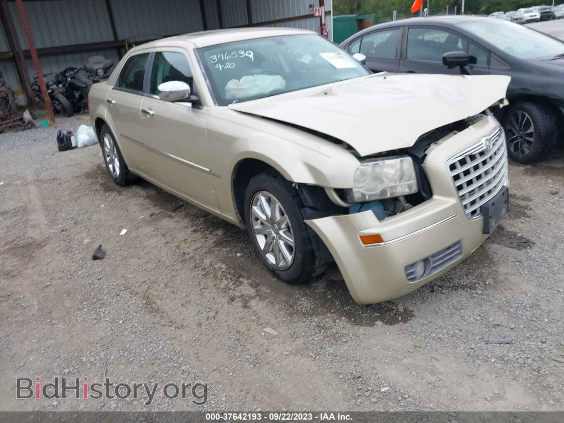 Photo 2C3CA5CV1AH211143 - CHRYSLER 300 2010