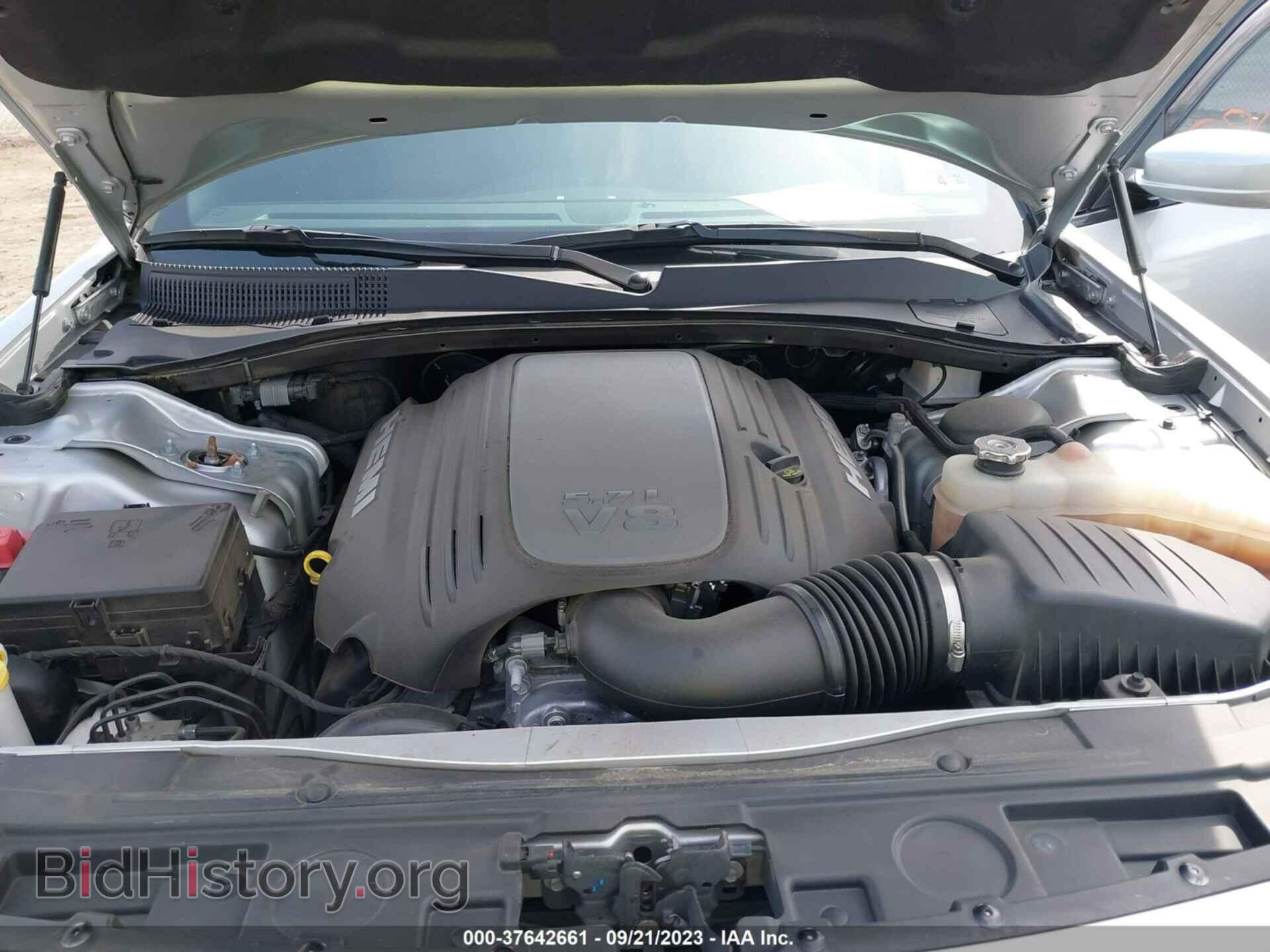 2020 CHRYSLER 300 - VIN: 2C3CCABT5LH239050 - Фото 10
