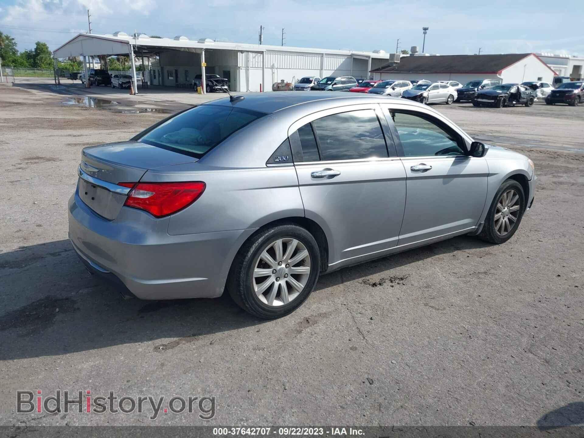 2013 CHRYSLER 200 - VIN: 1C3CCBCG3DN650026 - Photo 4