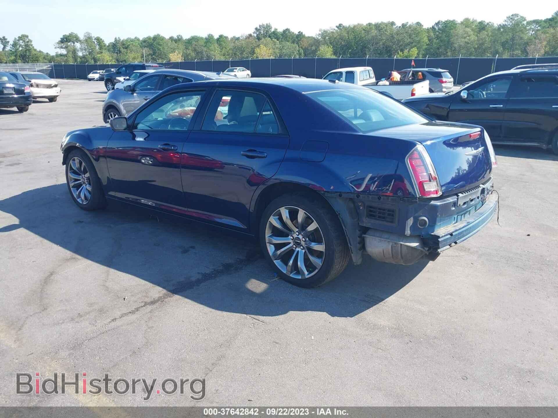 2014 CHRYSLER 300 - VIN: 2C3CCABG8EH352545 - Фото 3