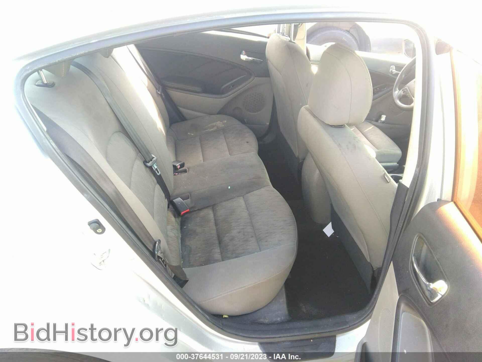 2015 KIA FORTE - VIN: KNAFK4A65F5271370 - Фото 8