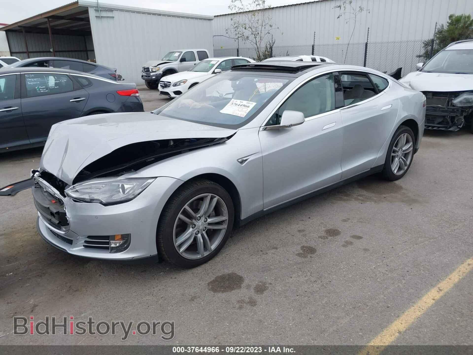2014 TESLA MODEL S - VIN: 5YJSA1H16EFP50620 - Фото 2