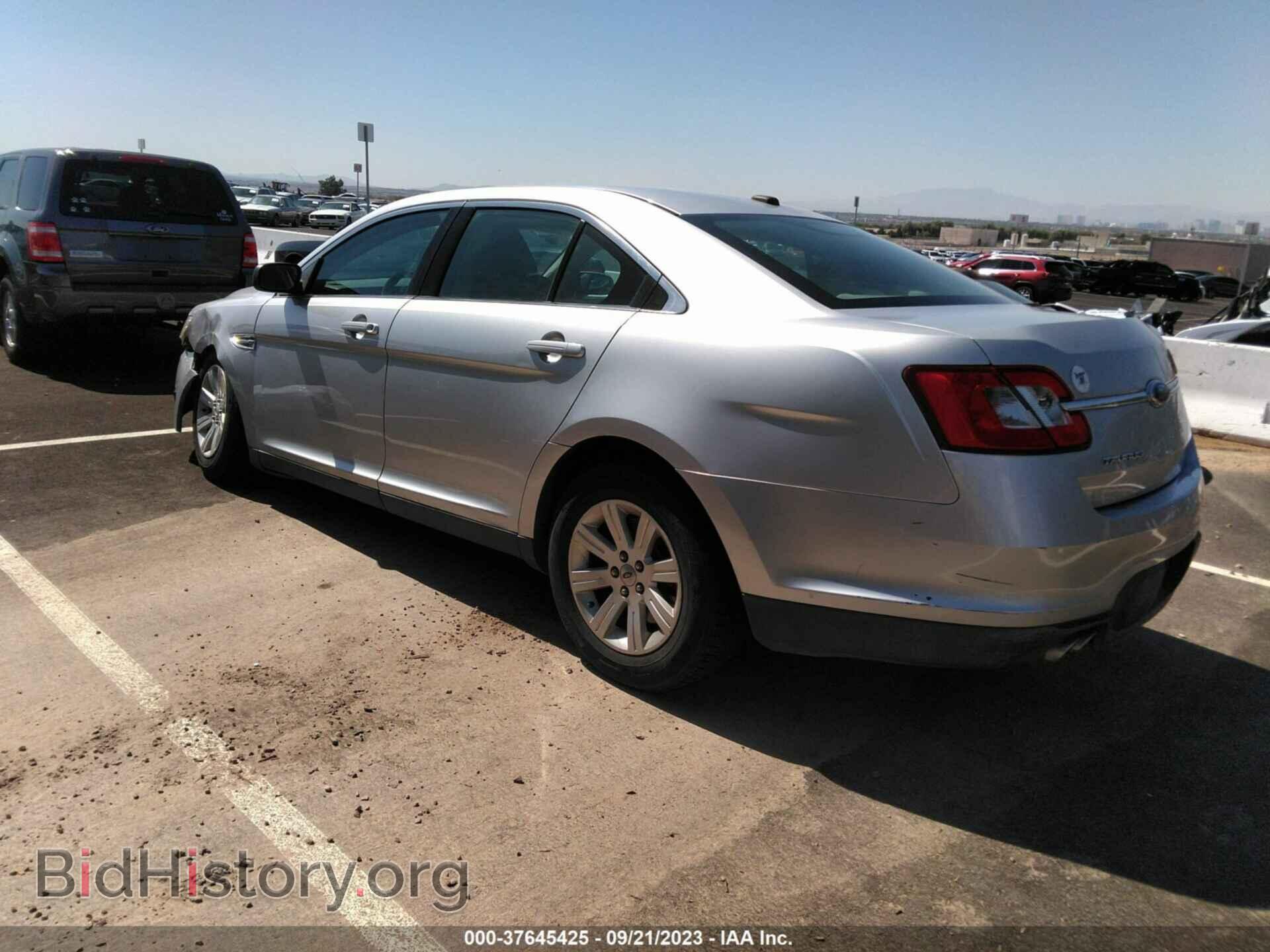2010 FORD TAURUS - VIN: 1FAHP2DW8AG140367 - Фото 3
