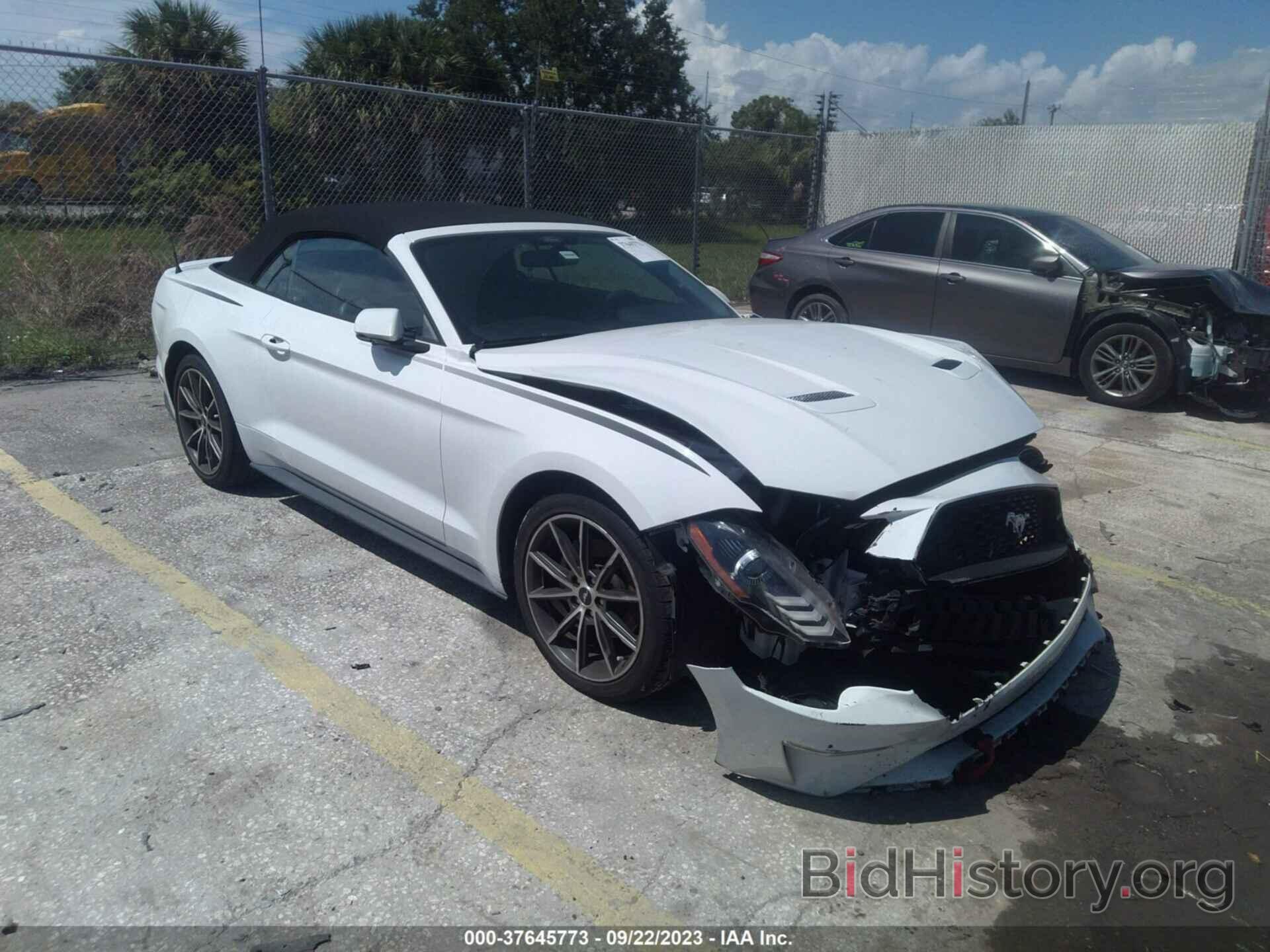 Photo 1FATP8UH0J5123976 - FORD MUSTANG 2018