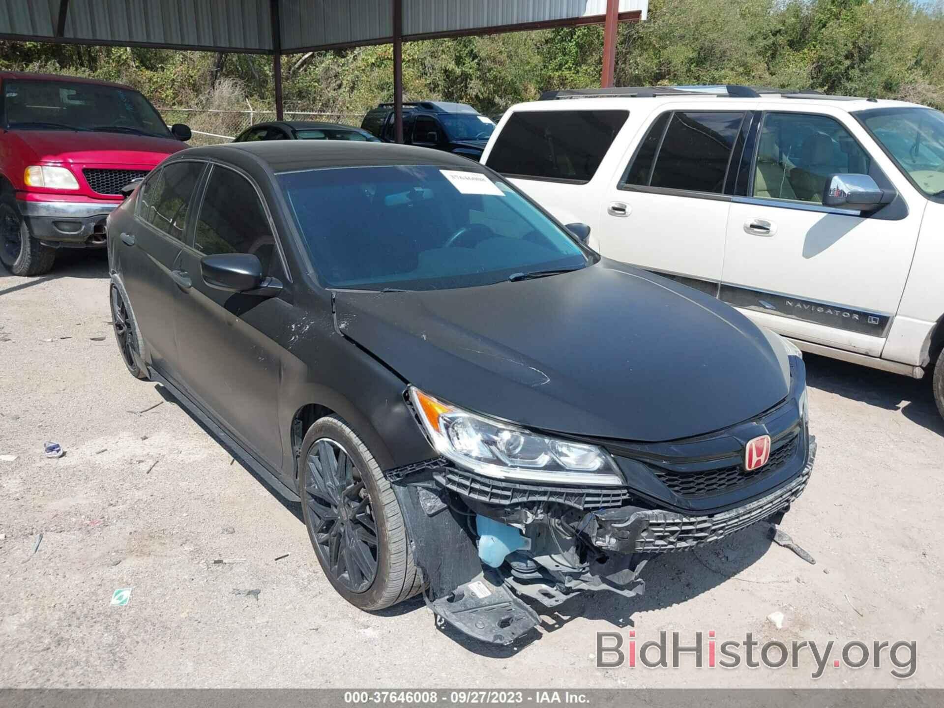 Photo 1HGCR2F36HA193469 - HONDA ACCORD SEDAN 2017