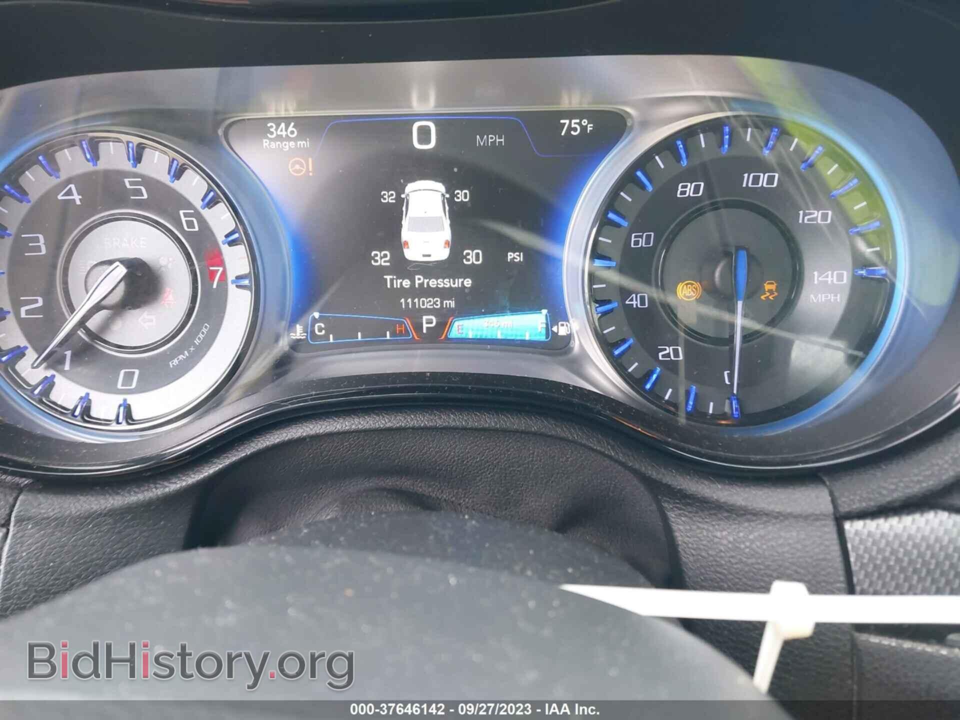 2015 CHRYSLER 300 - VIN: 2C3CCAGG7FH756947 - Photo 15
