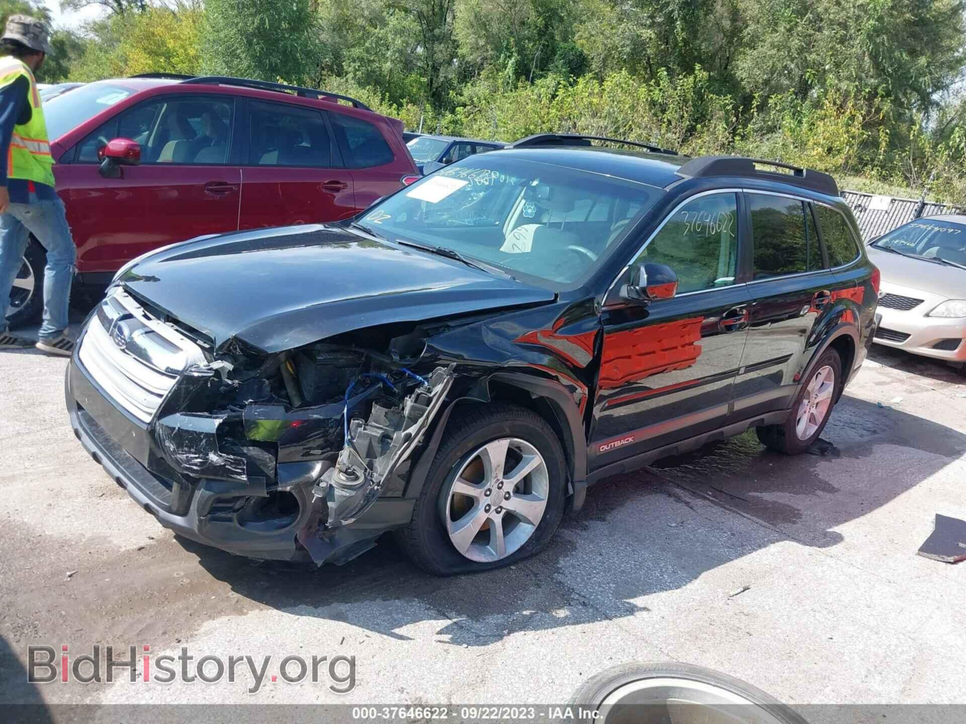 2014 SUBARU OUTBACK - VIN: 4S4BRCCCXE3299570 - Фото 2