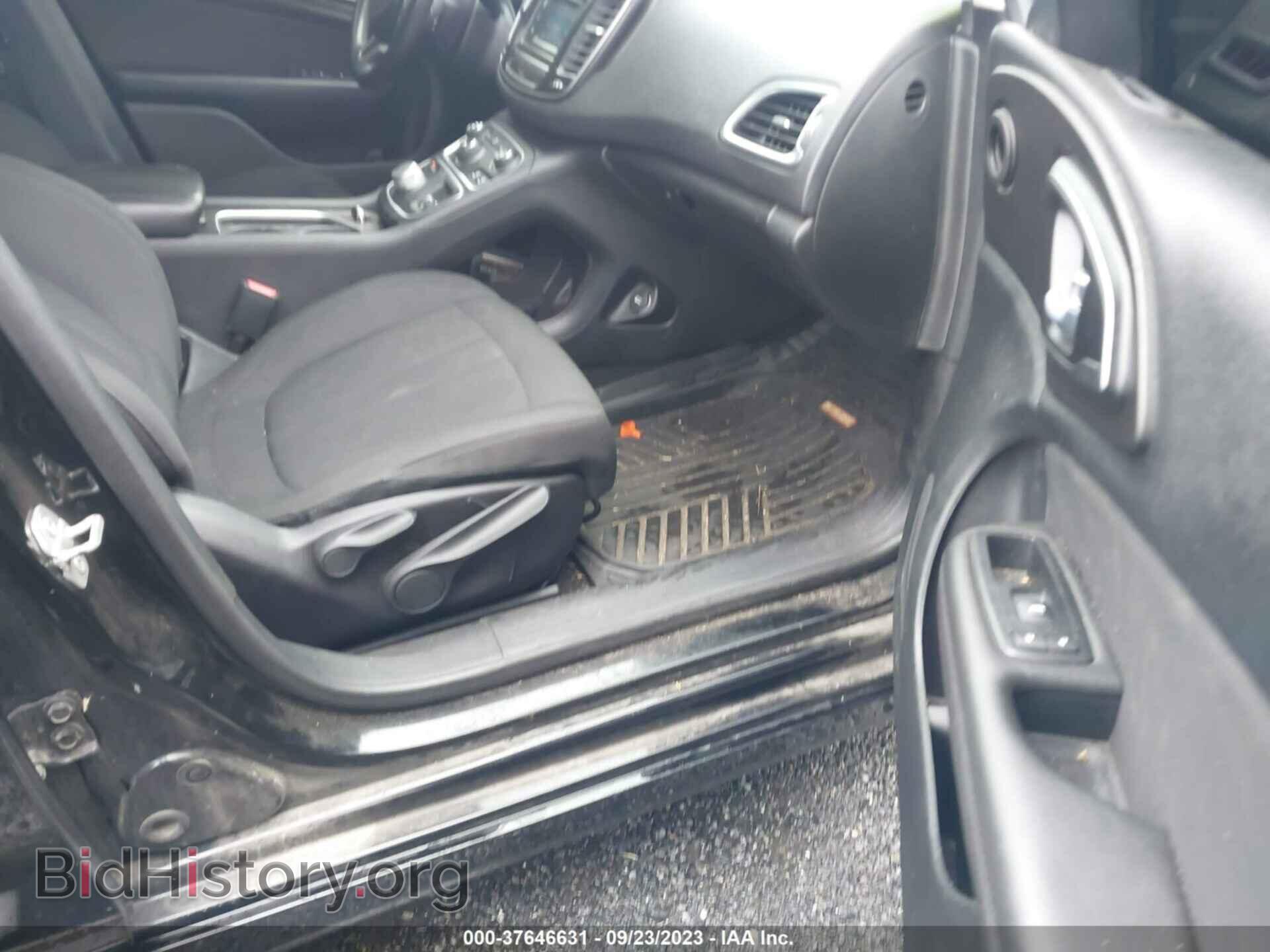 2016 CHRYSLER 200 - VIN: 1C3CCCFB6GN194792 - Photo 5