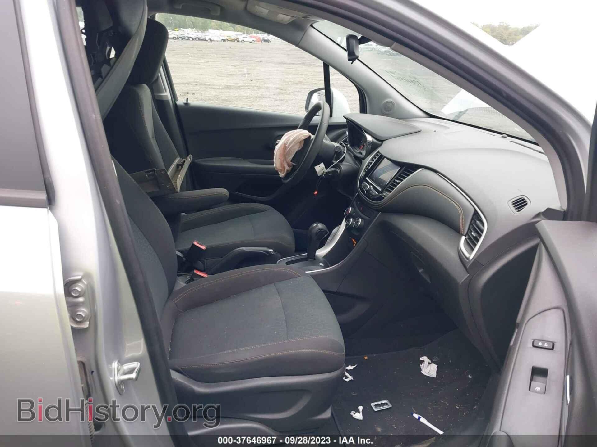2020 CHEVROLET TRAX - VIN: 3GNCJKSB5LL216932 - Фото 5