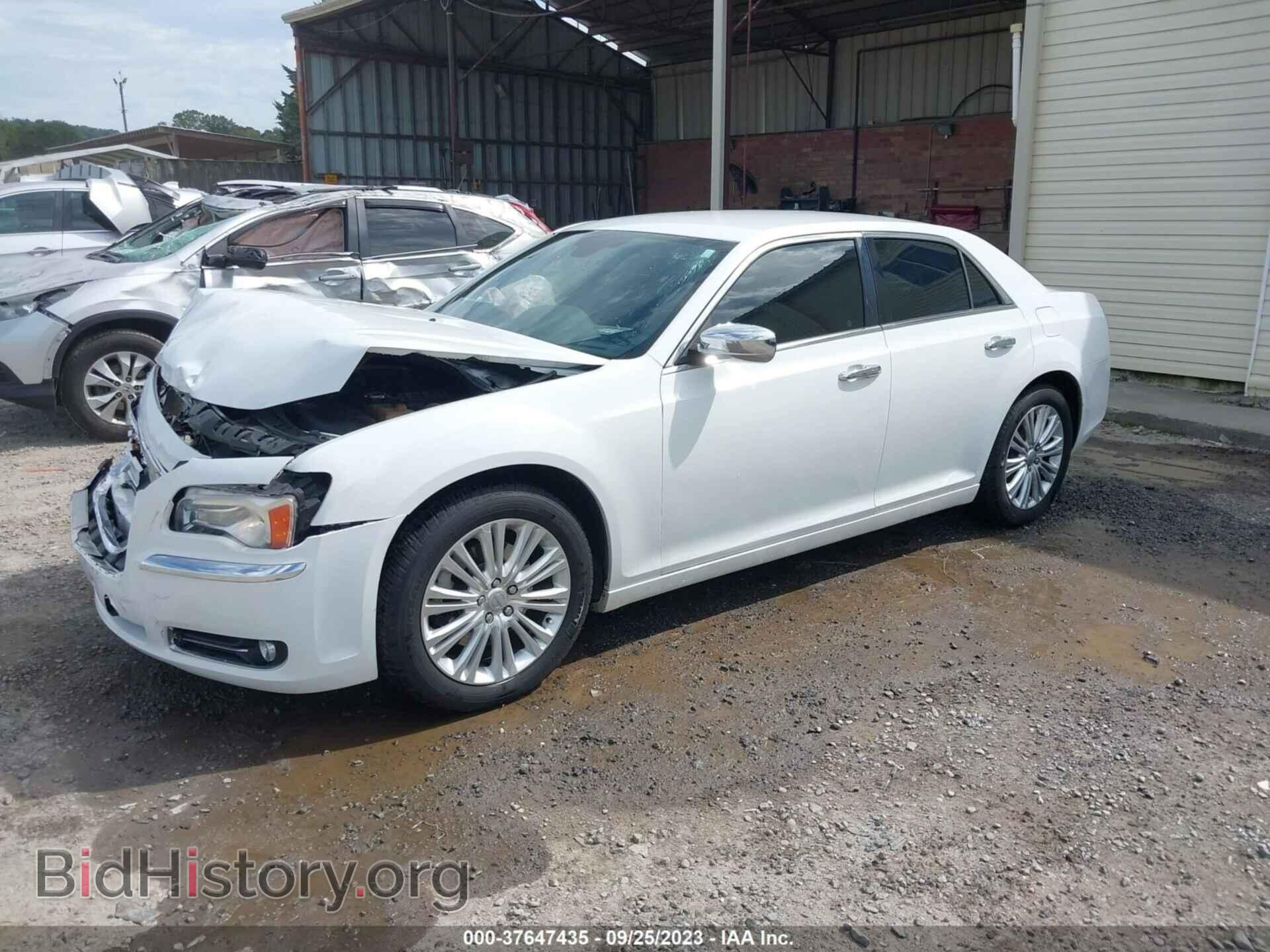 2012 CHRYSLER 300 - VIN: 2C3CCAKT7CH238353 - Фото 2
