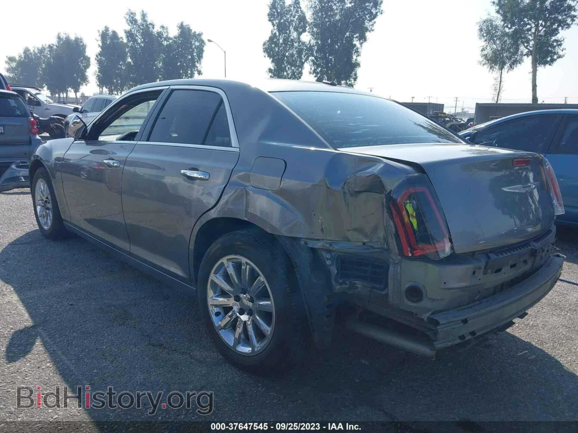 2011 CHRYSLER 300 - VIN: 2C3CA5CG5BH583944 - Фото 3