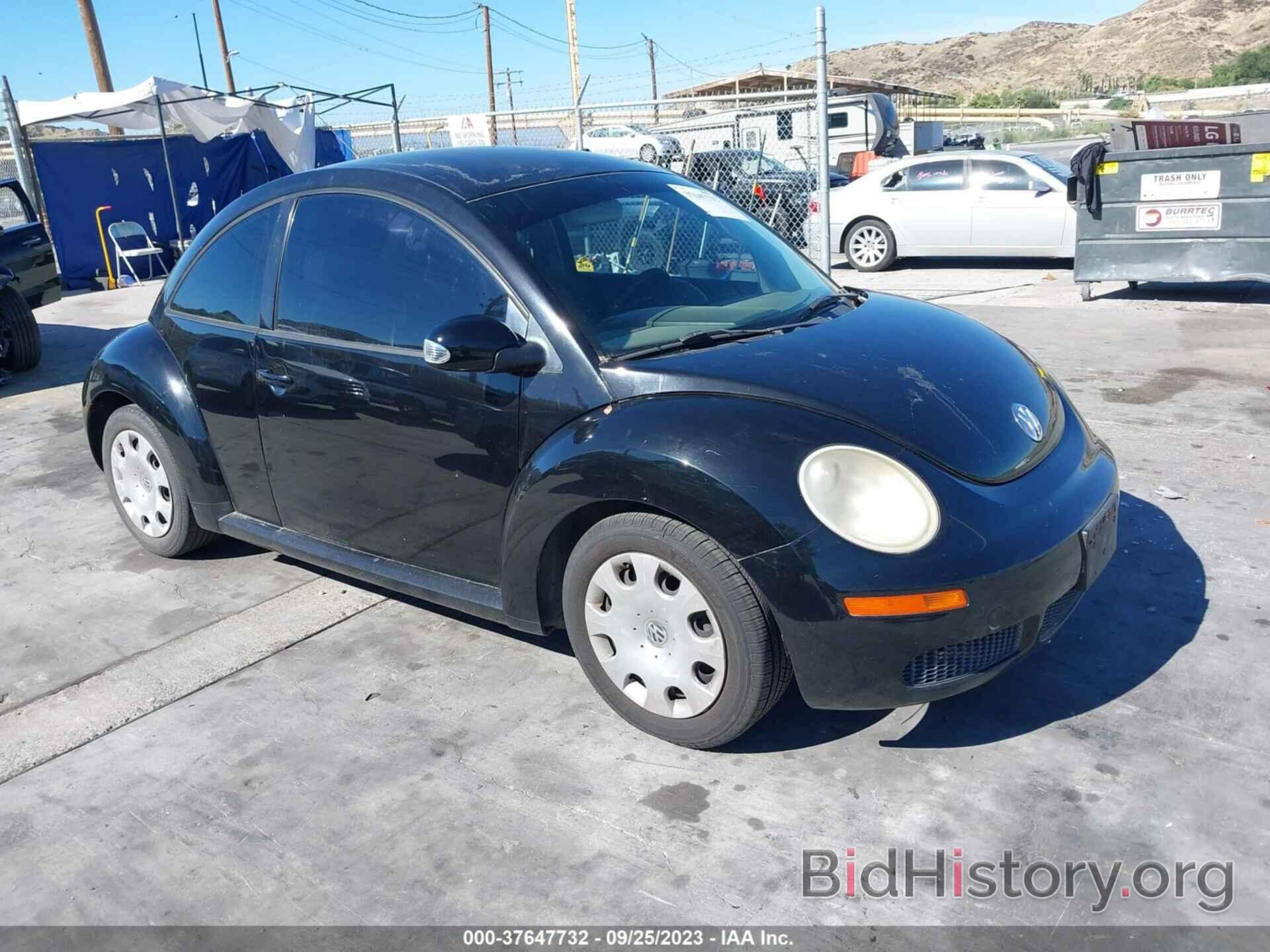 Photo 3VWPG3AG5AM008033 - VOLKSWAGEN NEW BEETLE COUPE 2010