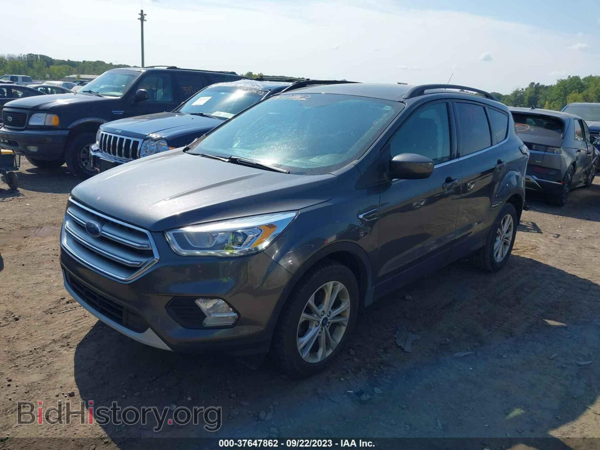 2017 FORD ESCAPE - VIN: 1FMCU0GD2HUD75608 - Фото 2