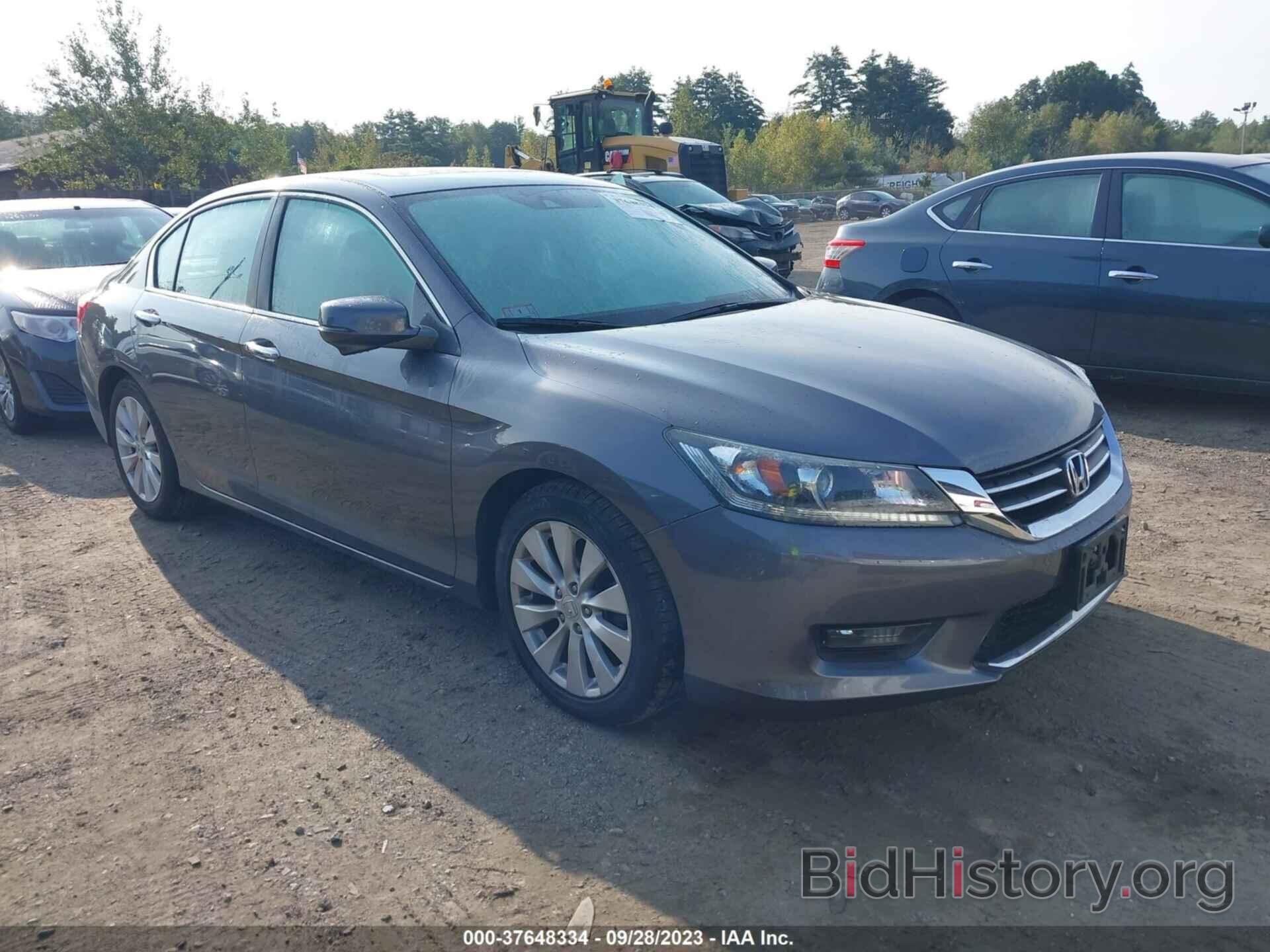 Photo 1HGCR2F83EA026137 - HONDA ACCORD SEDAN 2014