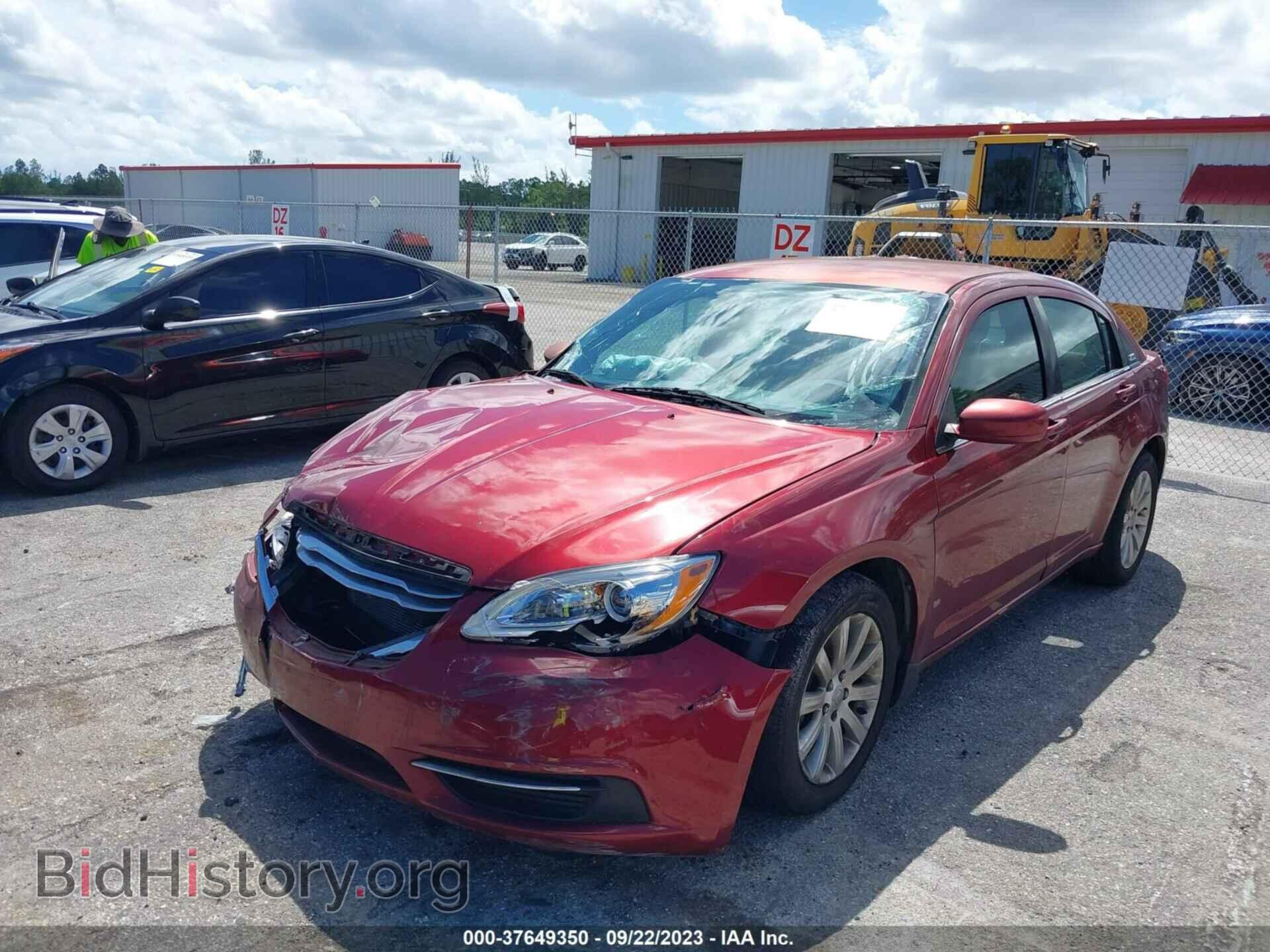 2013 CHRYSLER 200 - VIN: 1C3CCBBG8DN527162 - Photo 2