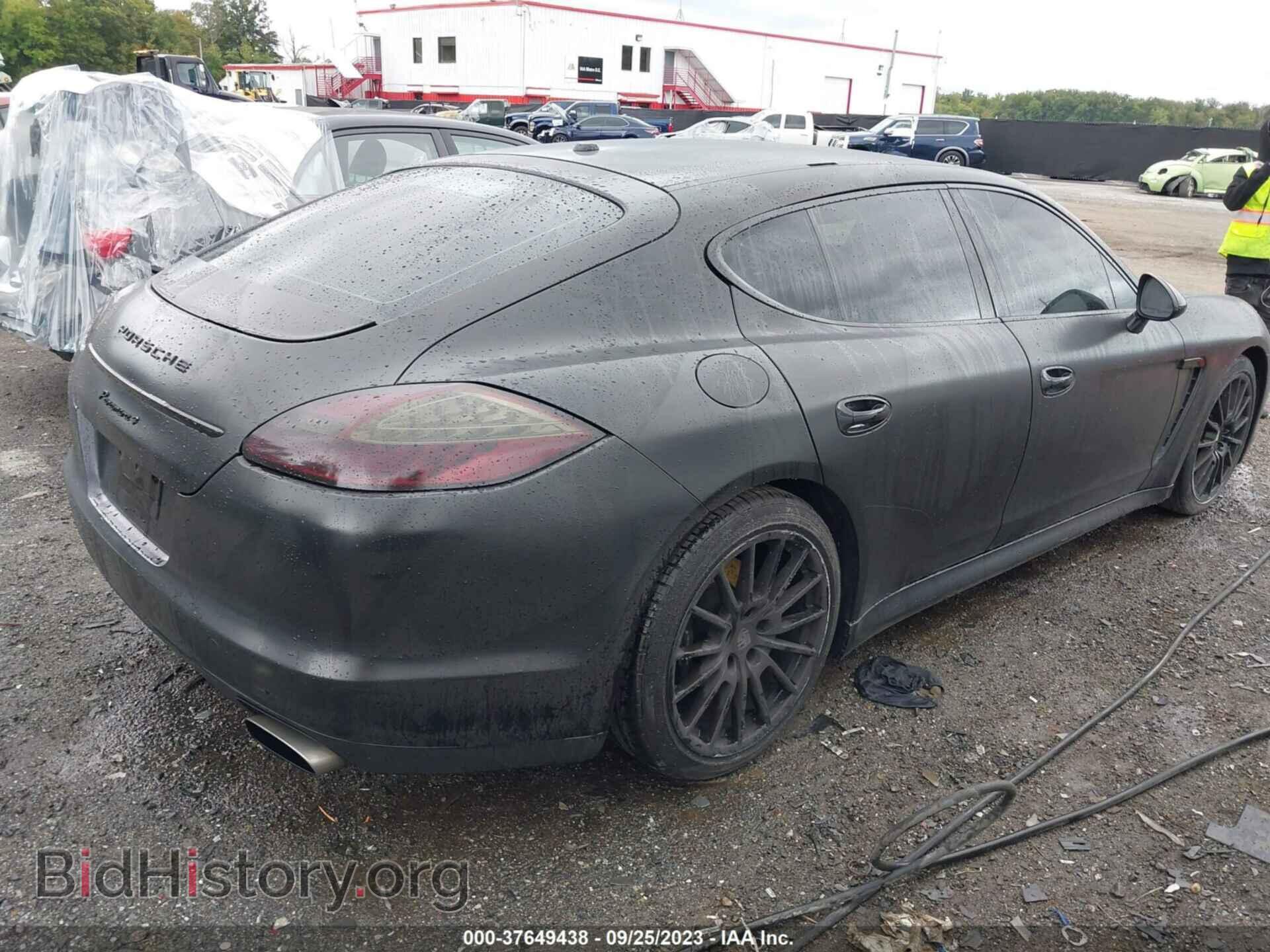2011 PORSCHE PANAMERA - VIN: WP0AA2A76BL012633 - Photo 4