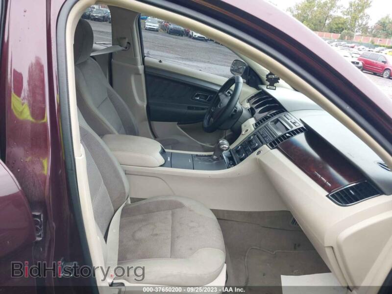 2011 Ford TAURUS (VIN 1FAHP2HW9BG109818) — фото 5 из 12