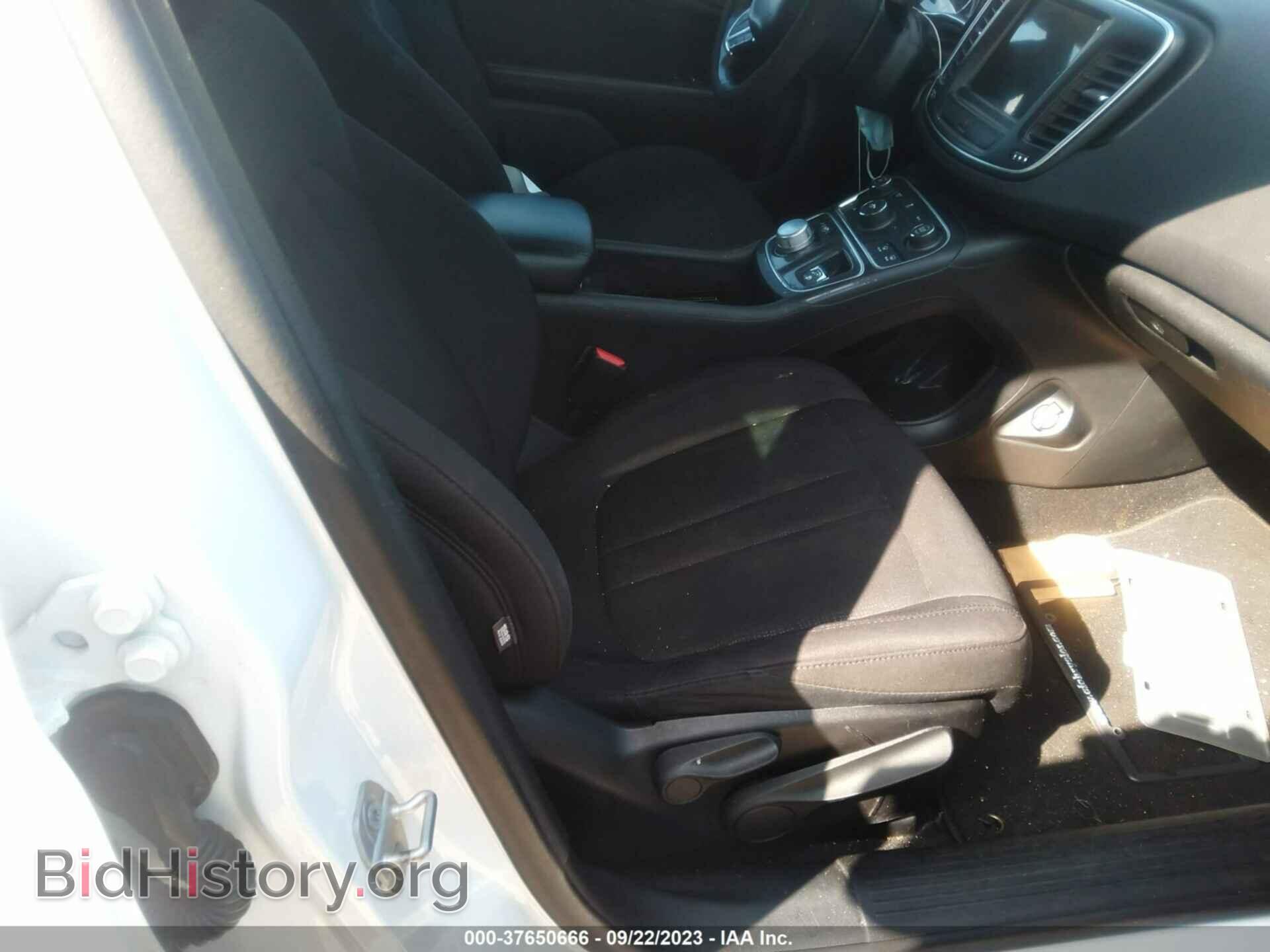 2015 CHRYSLER 200 - VIN: 1C3CCCAB2FN716629 - Фото 5