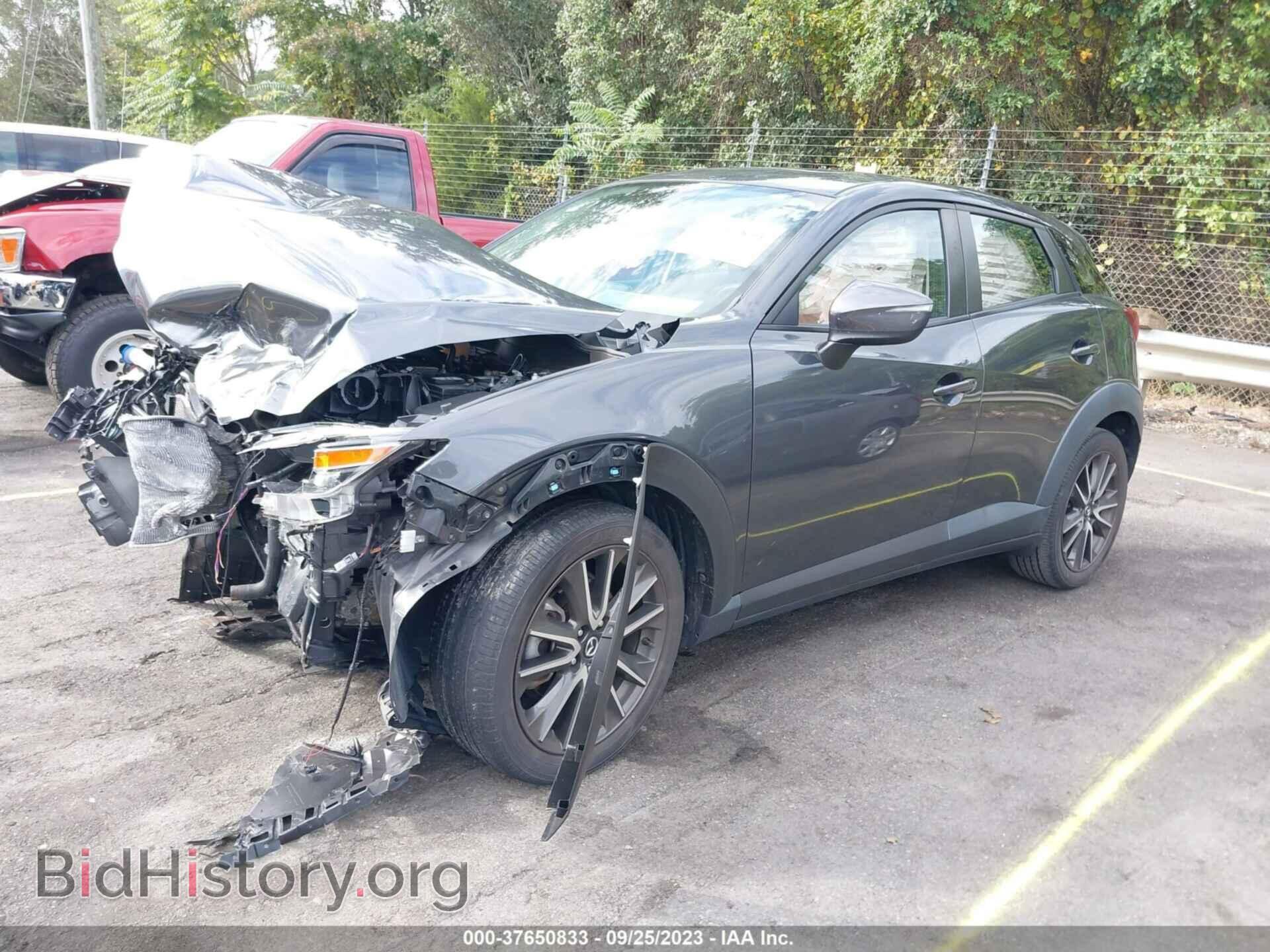 2017 MAZDA CX-3 - VIN: JM1DKFC71H0142490 - Фото 2