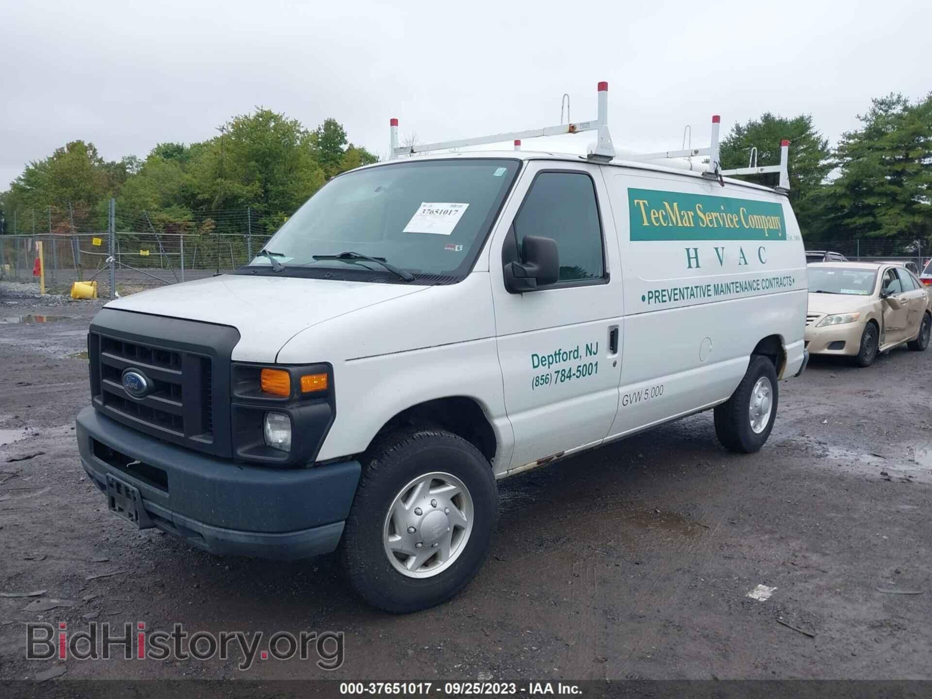 2011 FORD ECONOLINE CARGO VAN - VIN: 1FTNE2EW9BDA74092 - Фото 2