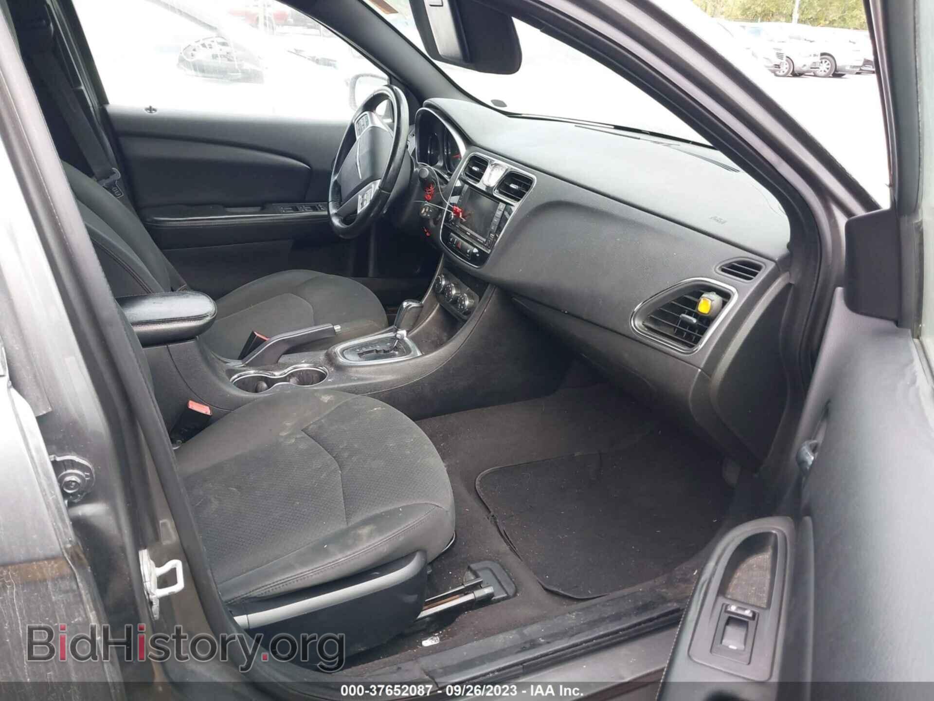 2012 CHRYSLER 200 - VIN: 1C3CCBCB2CN162687 - Фото 5