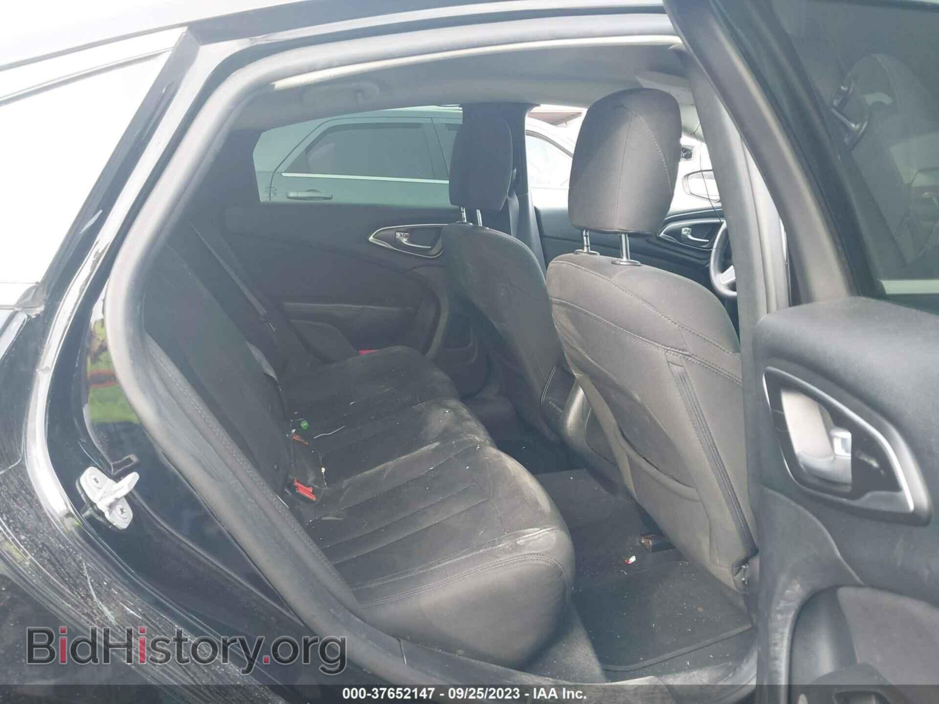 2016 CHRYSLER 200 - VIN: 1C3CCCAB5GN162049 - Photo 8