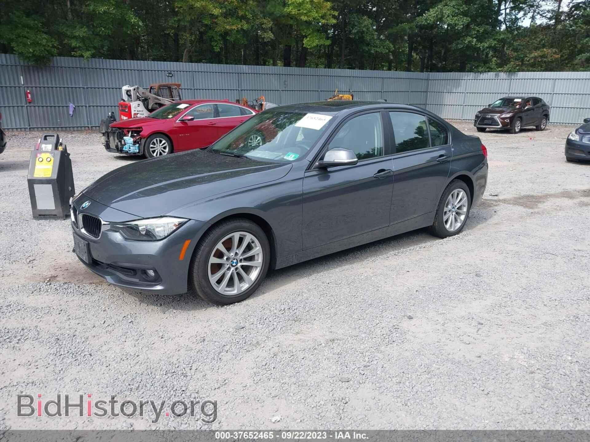 2016 BMW 3 SERIES - VIN: WBA8E5G53GNU19960 - Фото 2