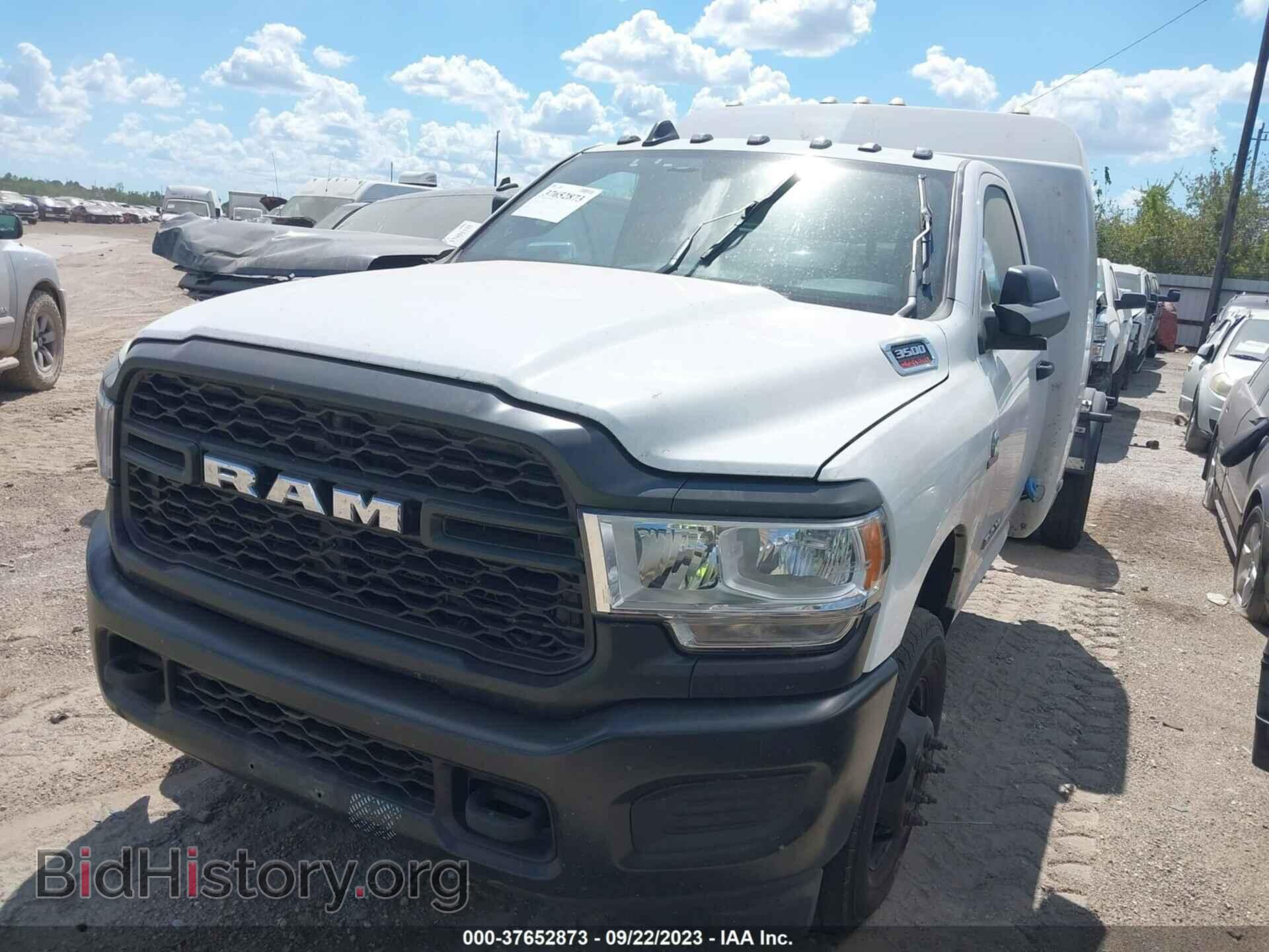 2022 RAM 3500 CHASSIS CAB - VIN: 3C7WRTBL0NG141925 - Photo 2
