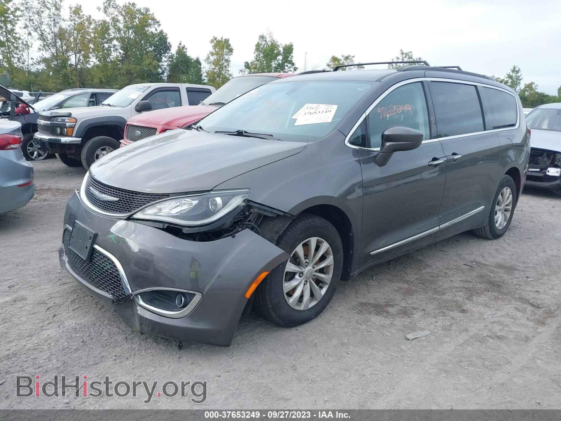 2017 CHRYSLER PACIFICA - VIN: 2C4RC1BG5HR634680 - Фото 2