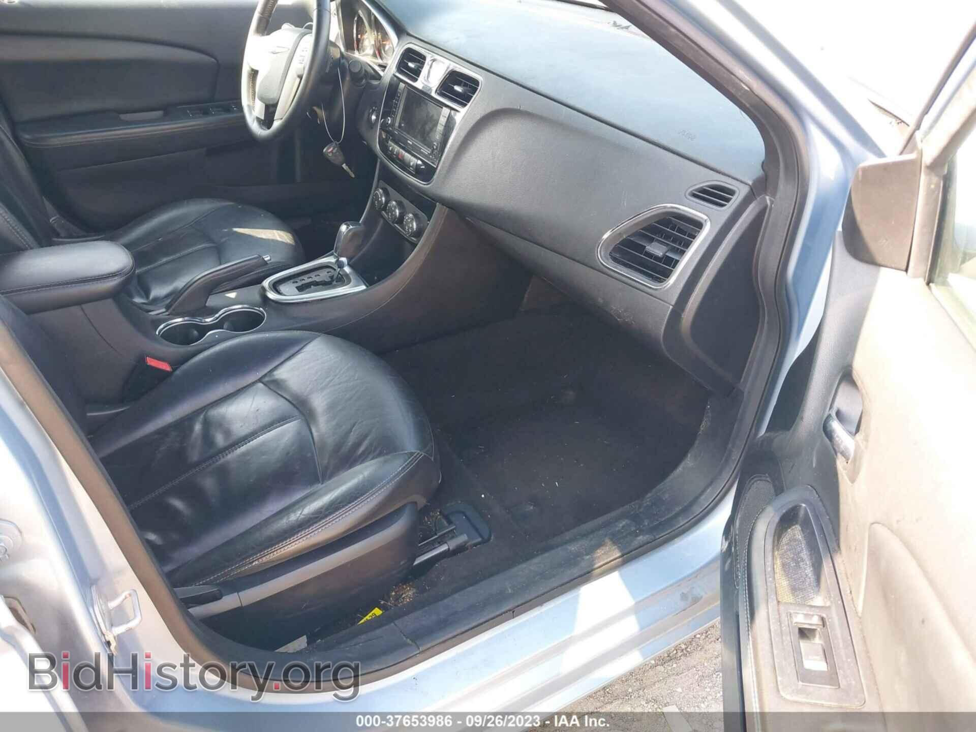 2012 CHRYSLER 200 - VIN: 1C3CCBCG6CN307788 - Фото 5