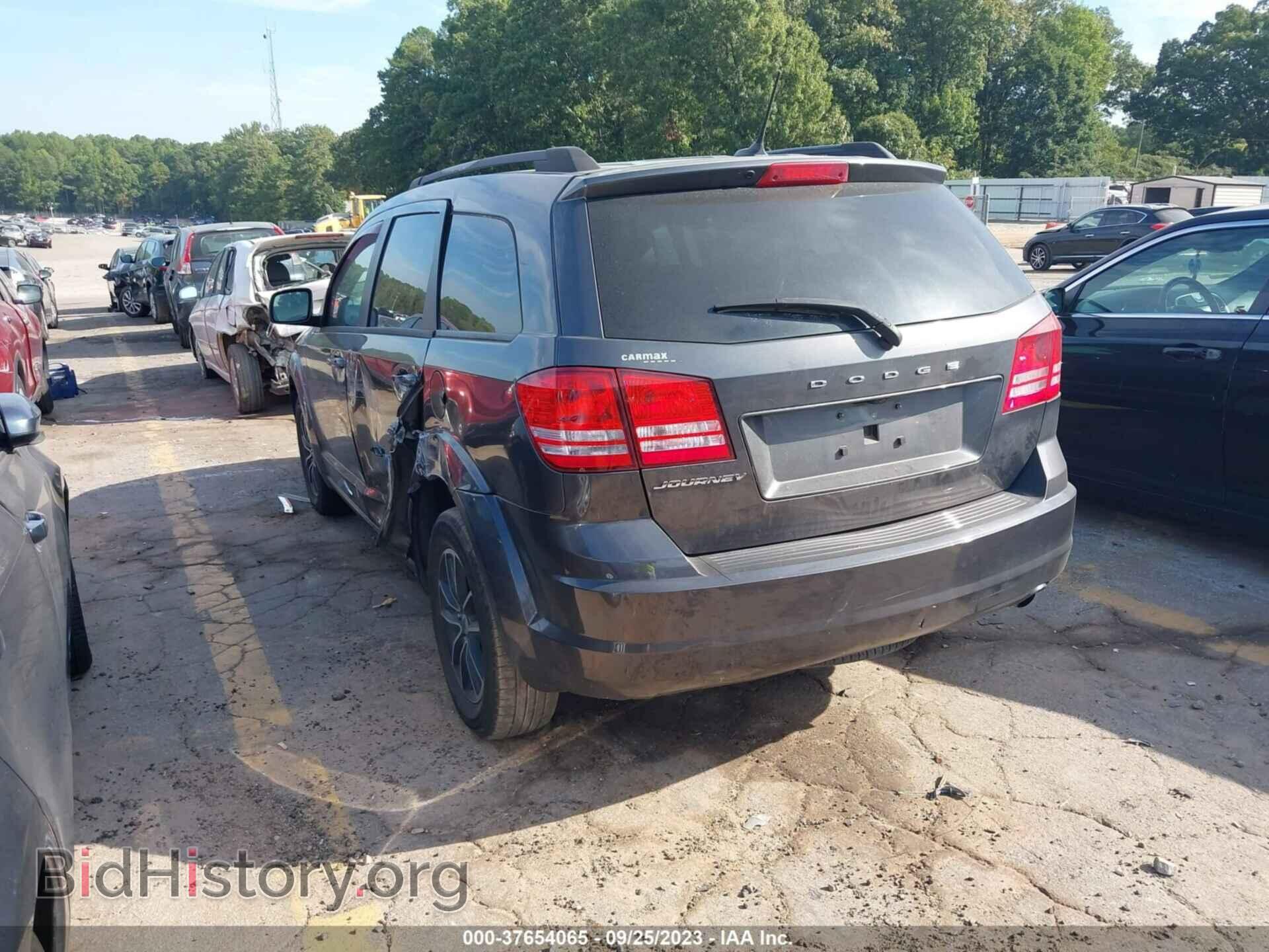 2018 DODGE JOURNEY - VIN: 3C4PDCAB8JT428309 - Фото 3