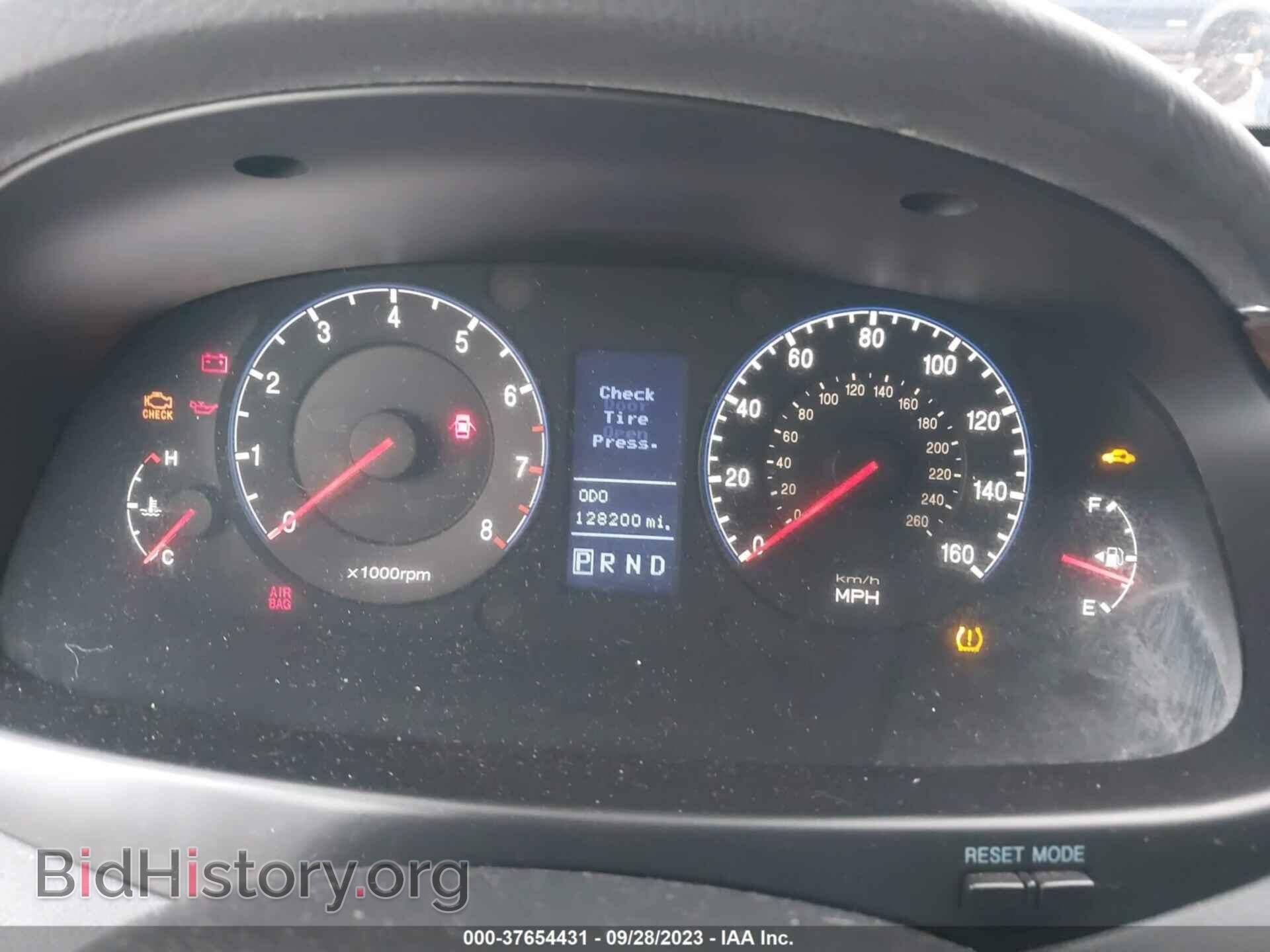 2011 HYUNDAI AZERA - VIN: KMHFC4DF6BA552652 - Фото 7