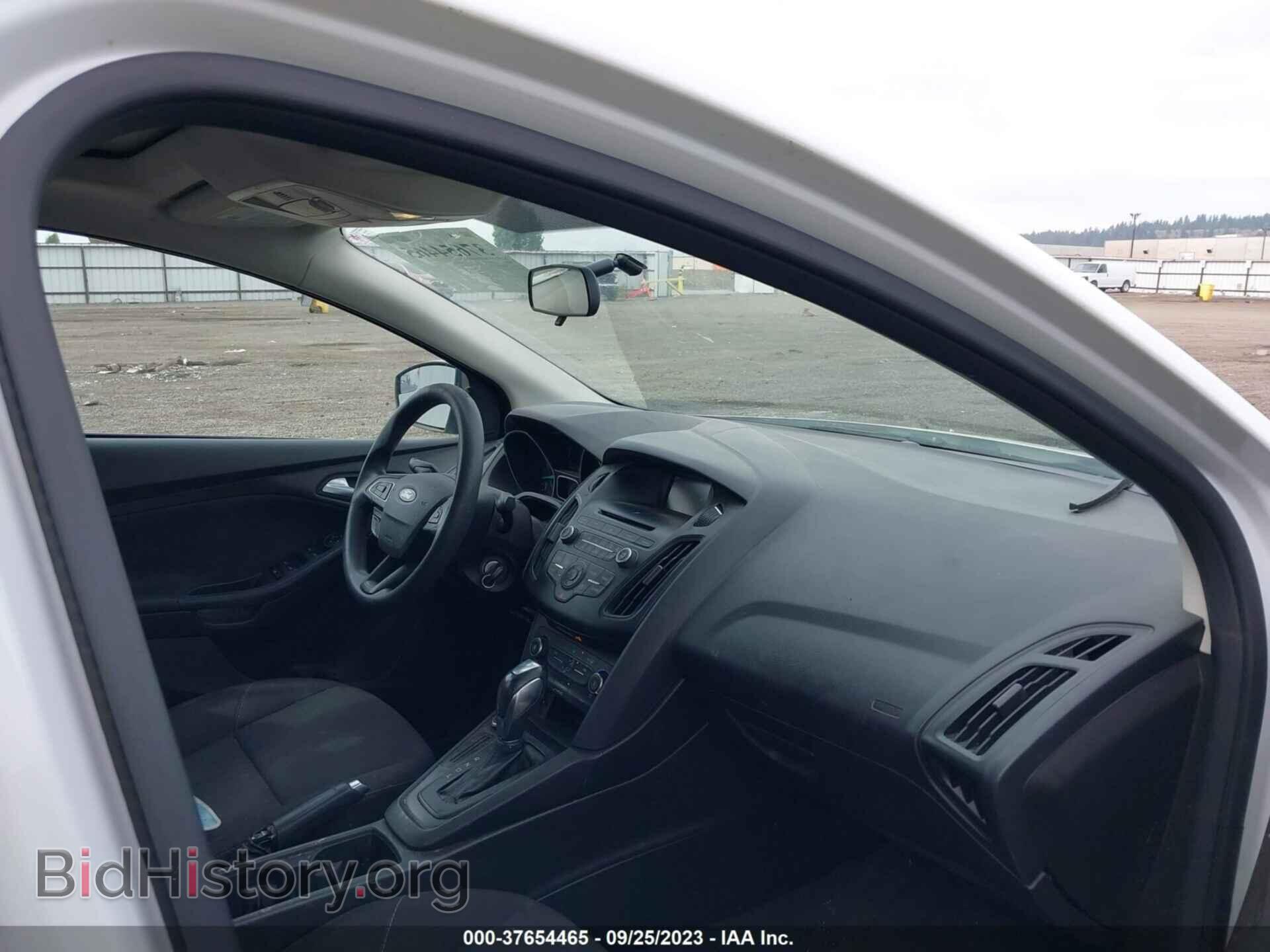 2016 FORD FOCUS - VIN: 1FADP3F22GL272491 - Photo 5