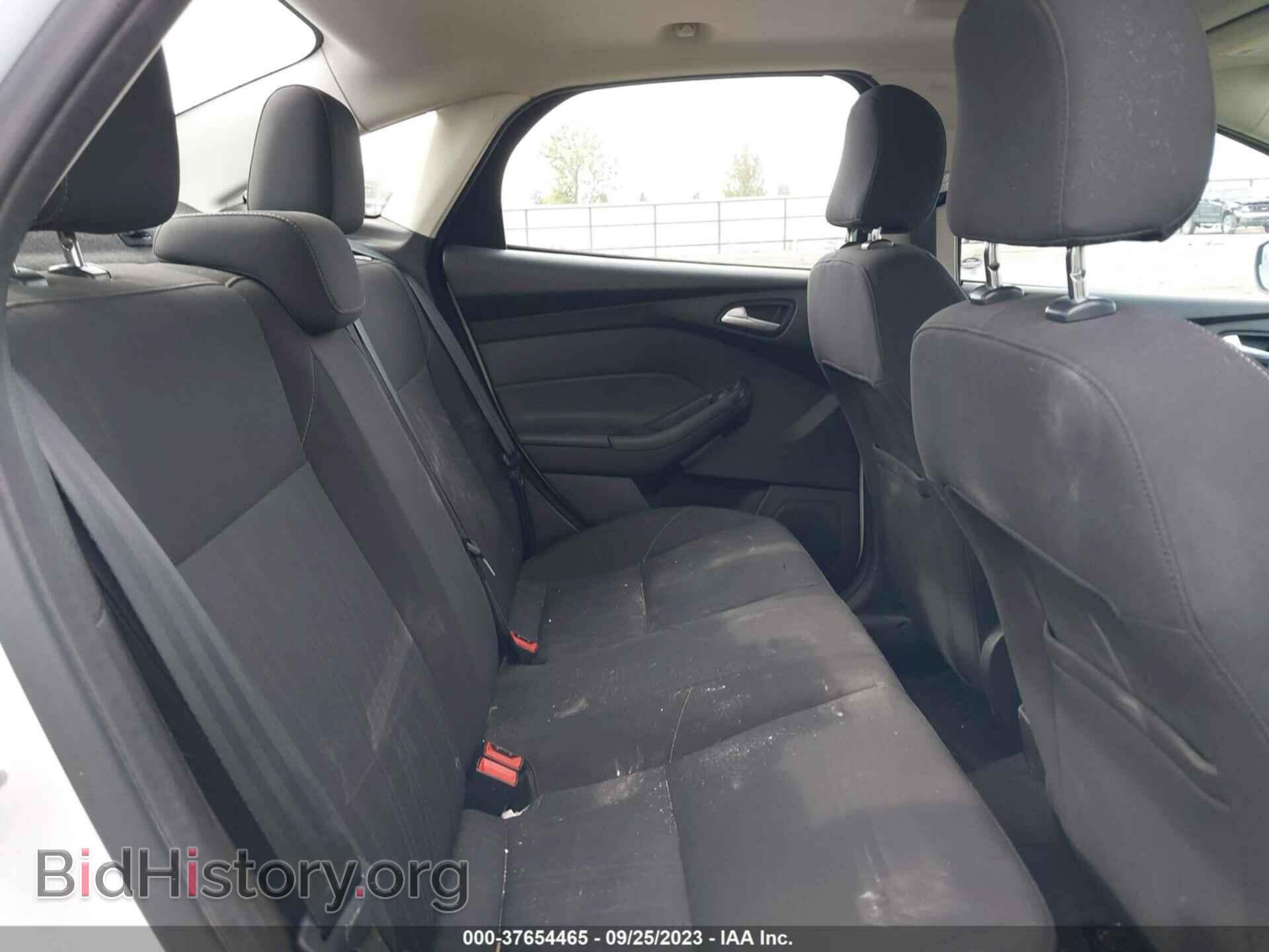 2016 FORD FOCUS - VIN: 1FADP3F22GL272491 - Photo 8