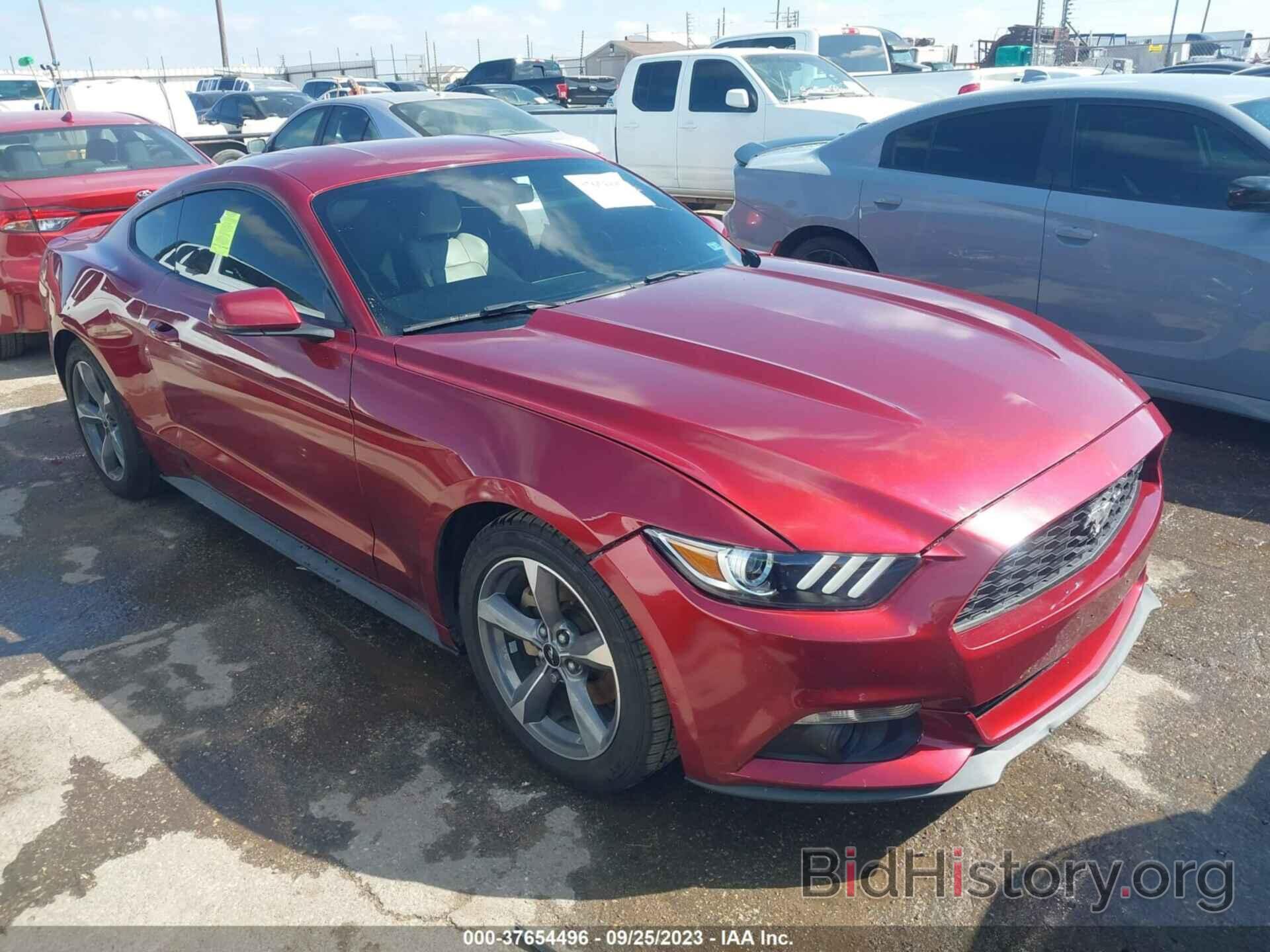 Photo 1FA6P8TH8F5318035 - FORD MUSTANG 2015